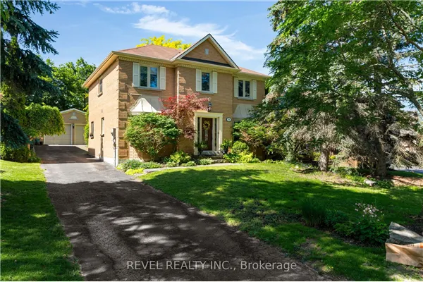 33 Falling Brook Drive
