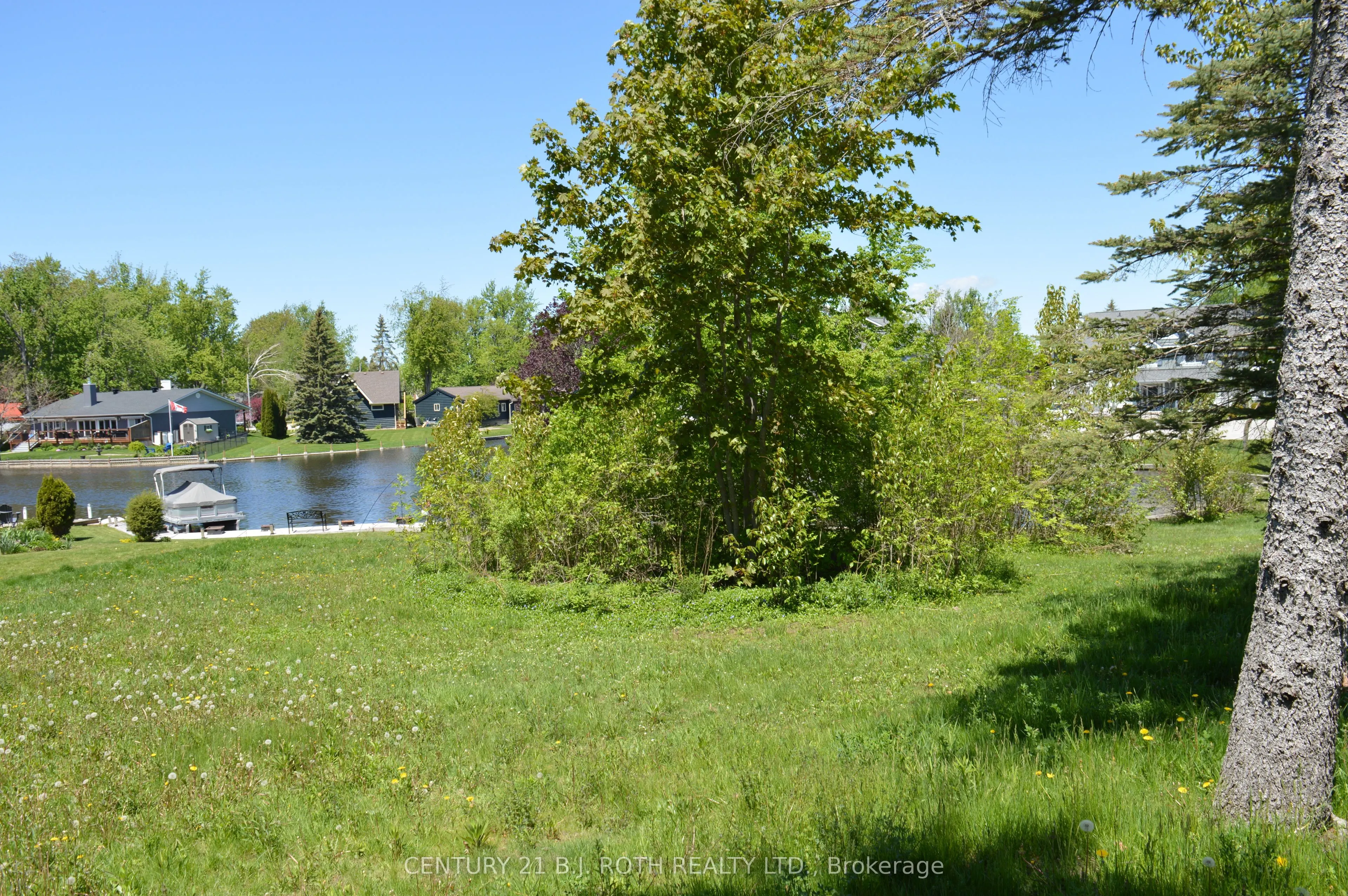 86 Simcoe Road