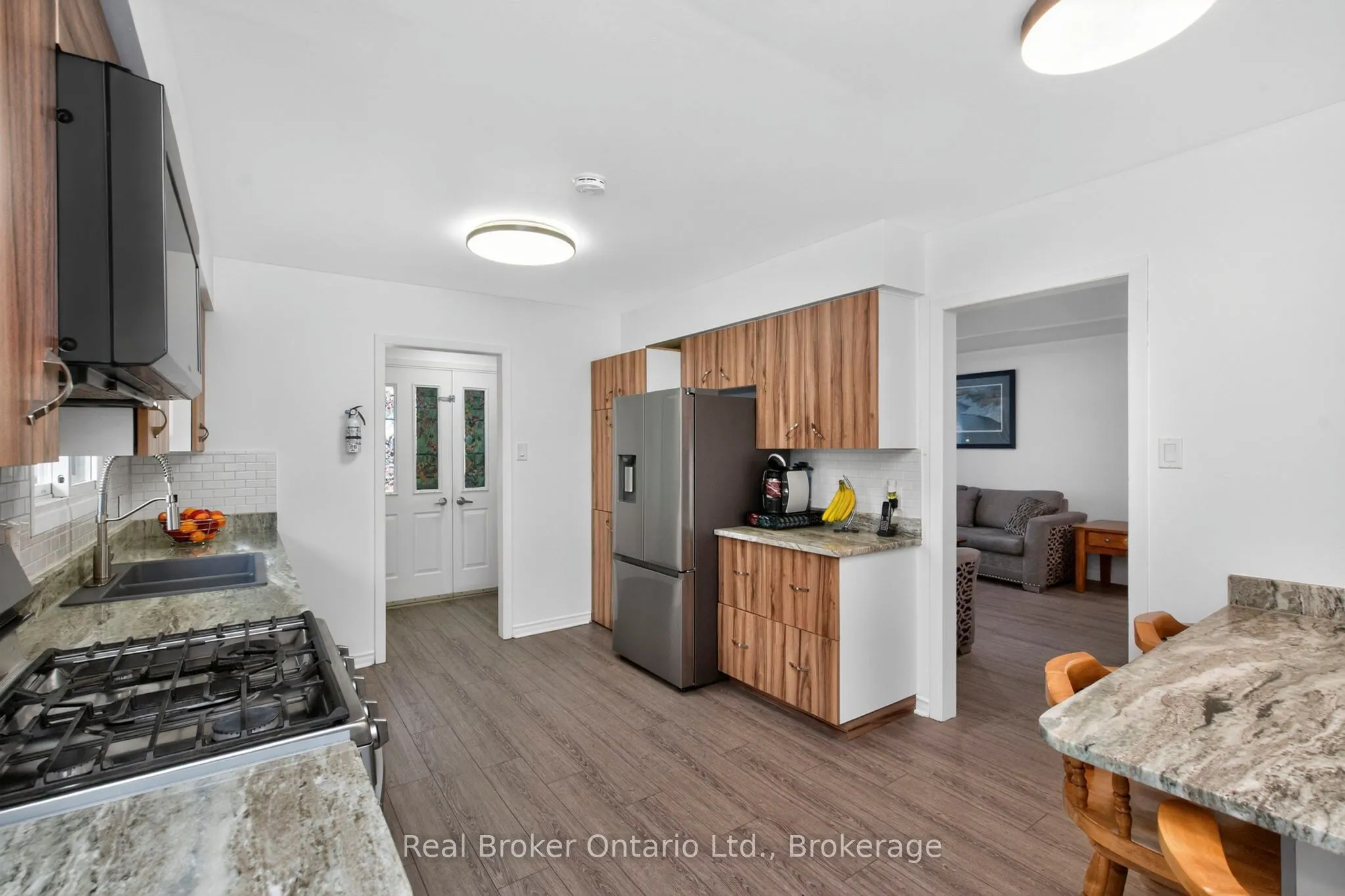 647 Manly Street