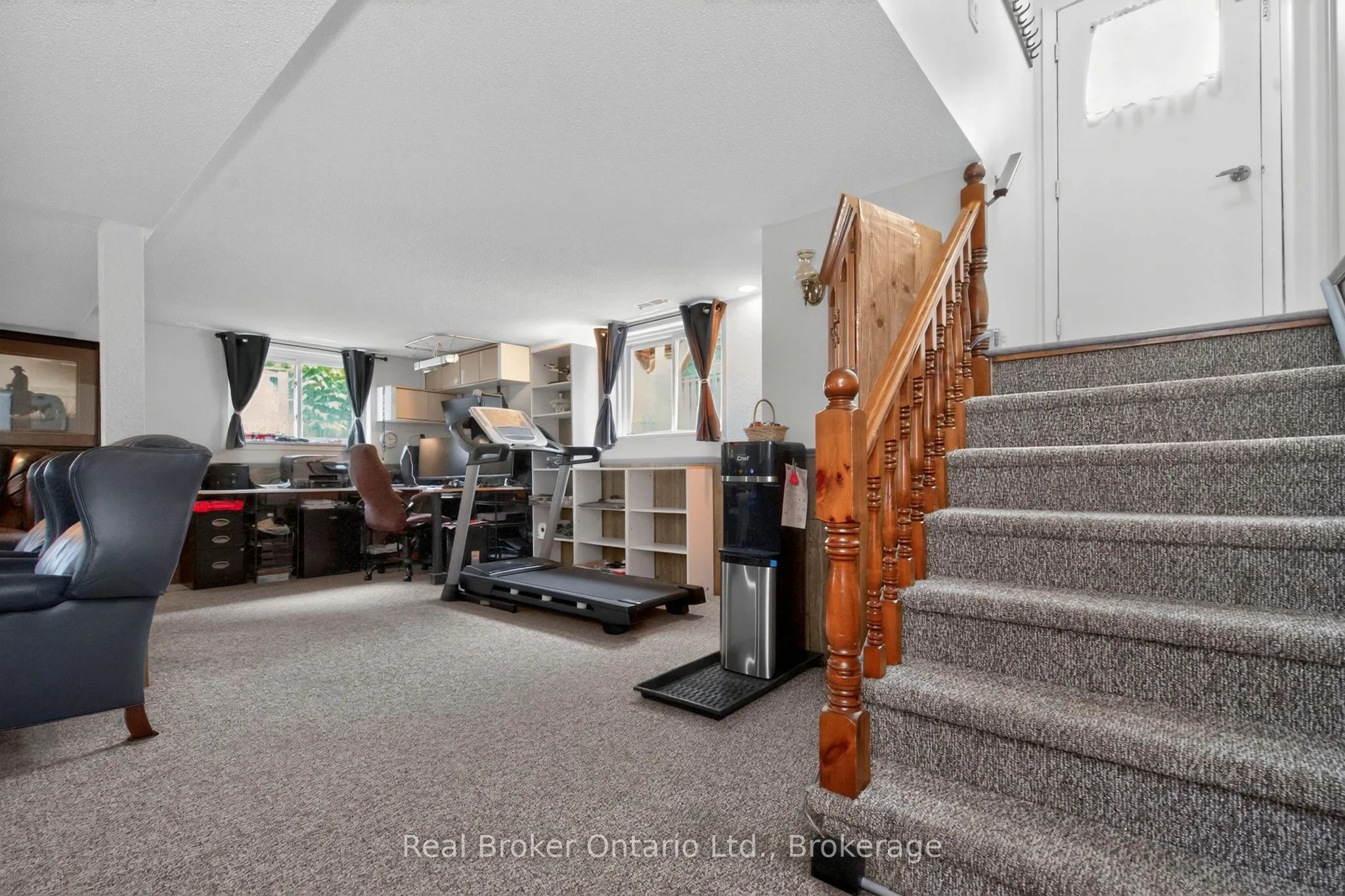 647 Manly Street
