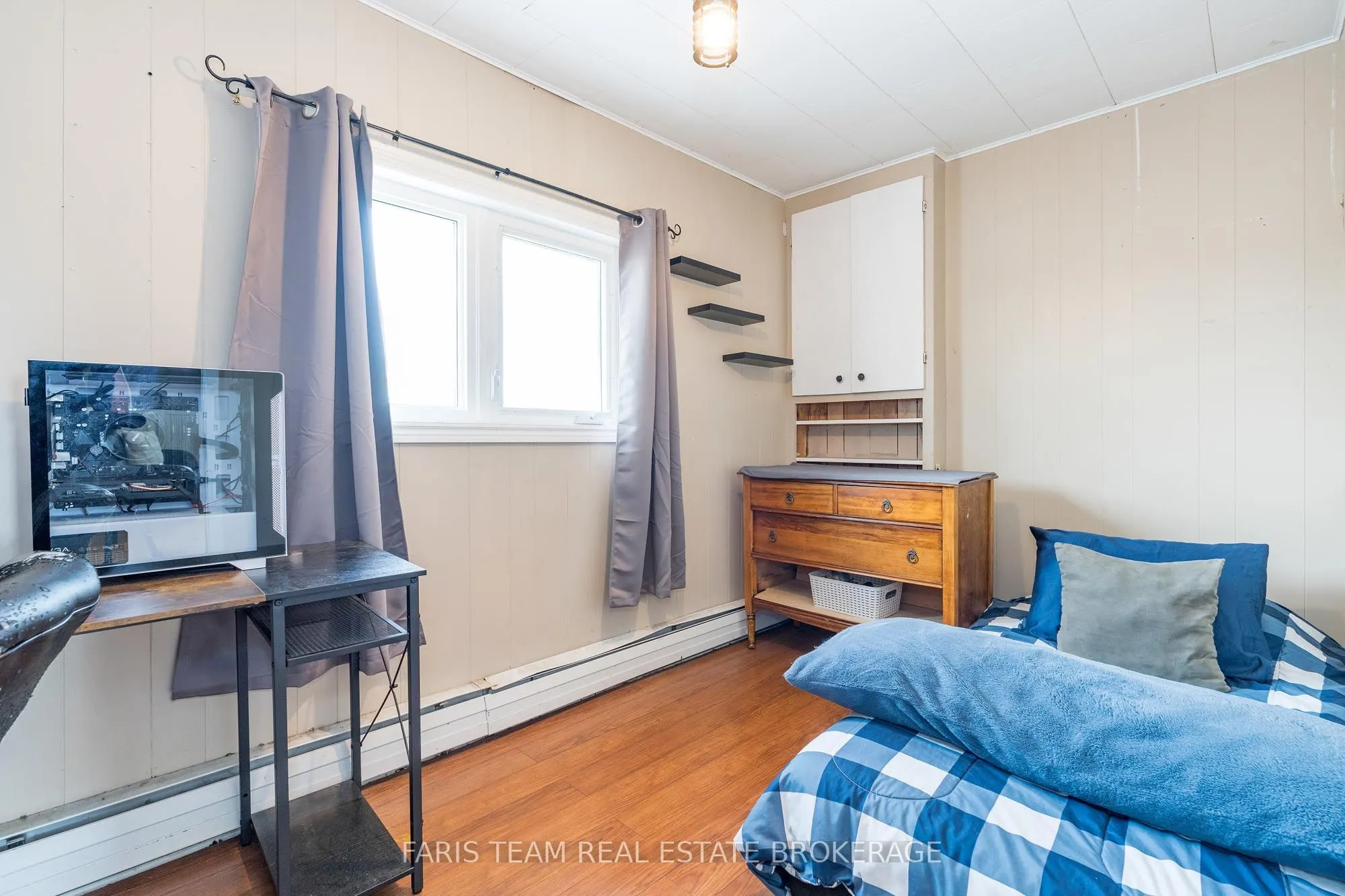 160 Lafontaine Road W