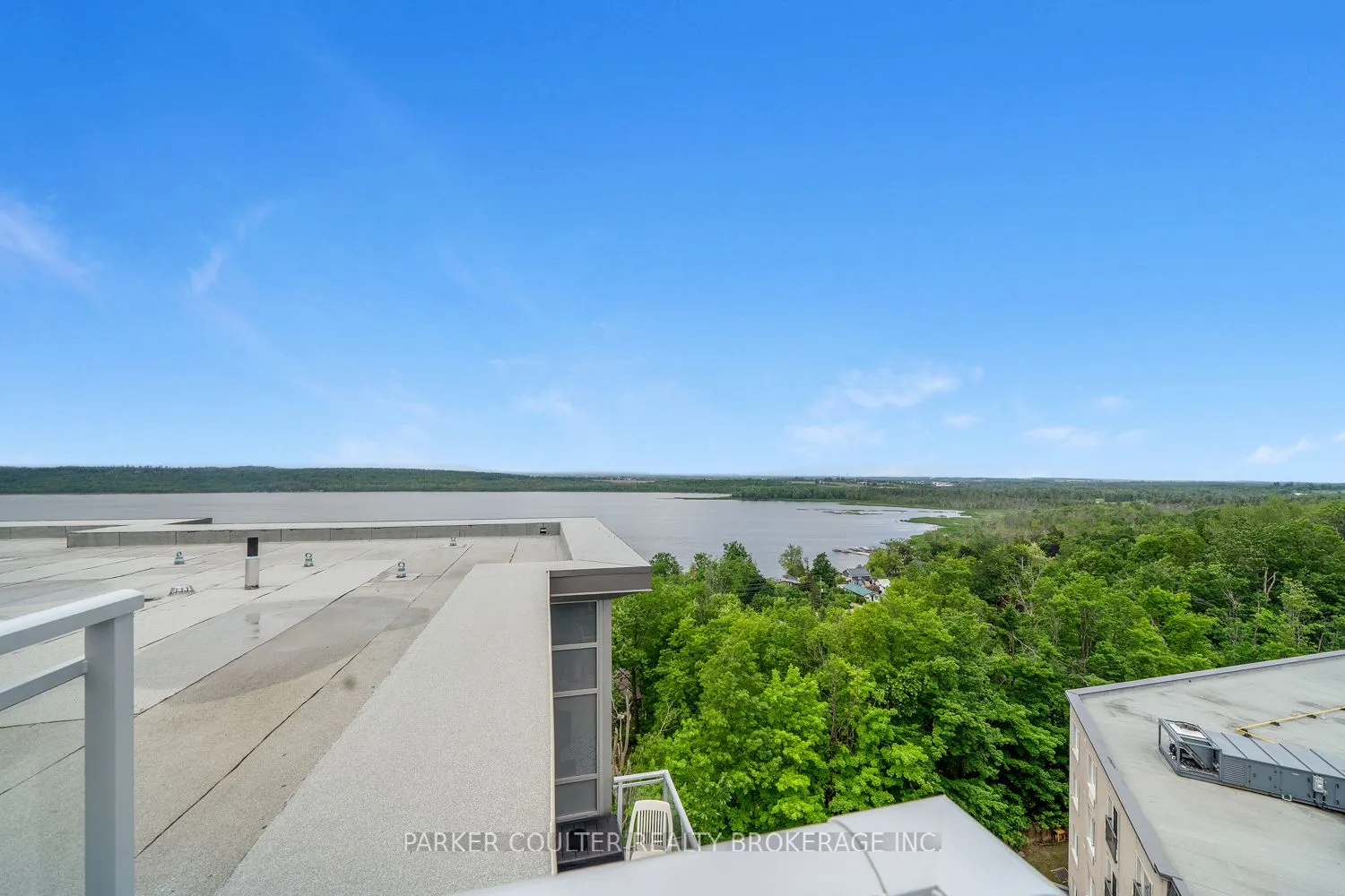 58 Lakeside Terrace #909