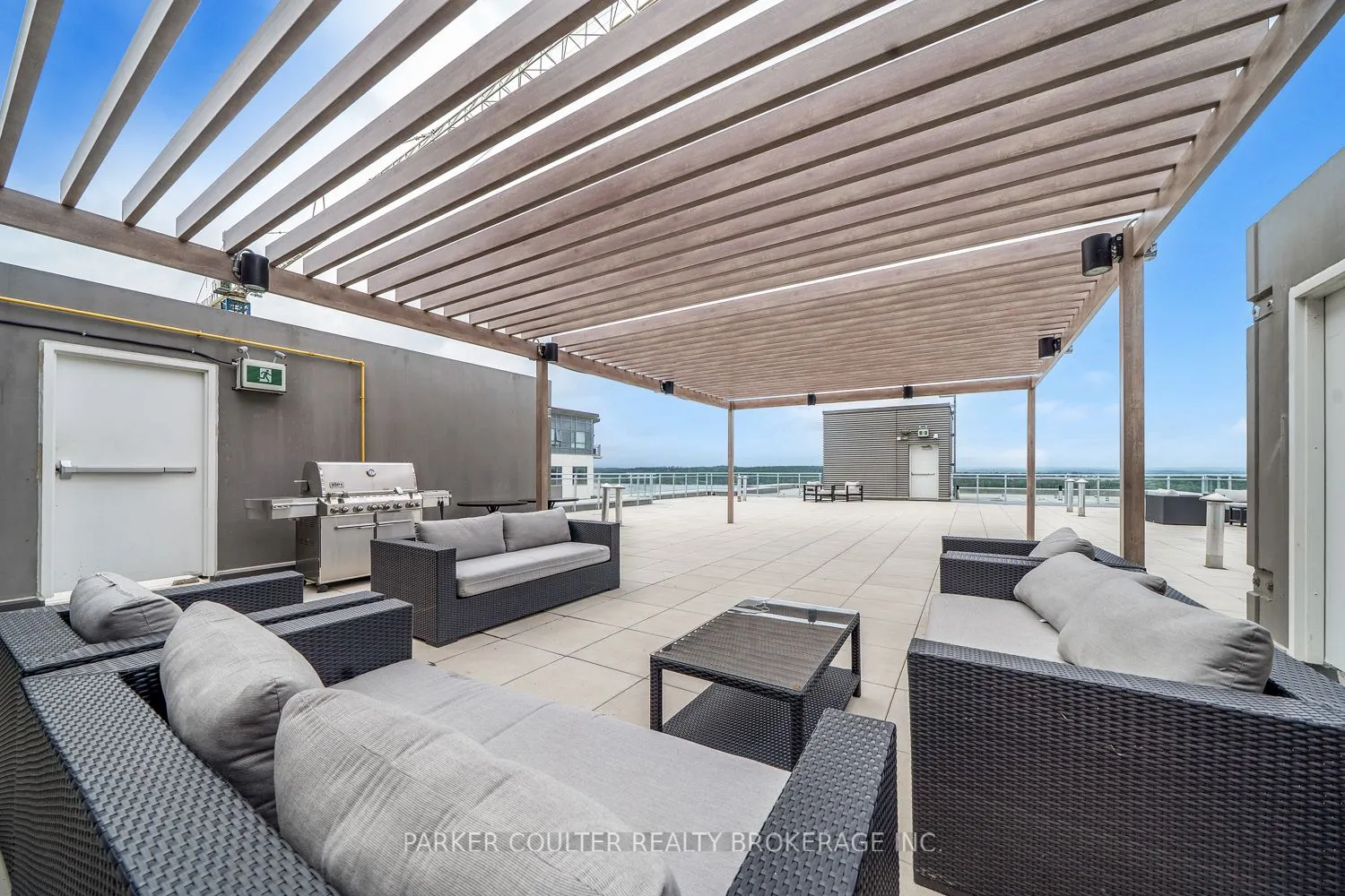 58 Lakeside Terrace #909