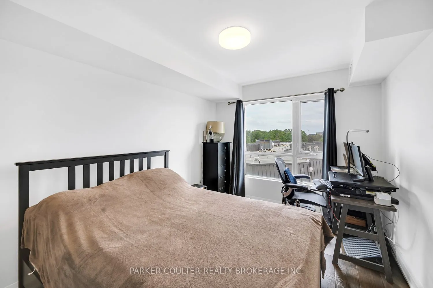 58 Lakeside Terrace #909