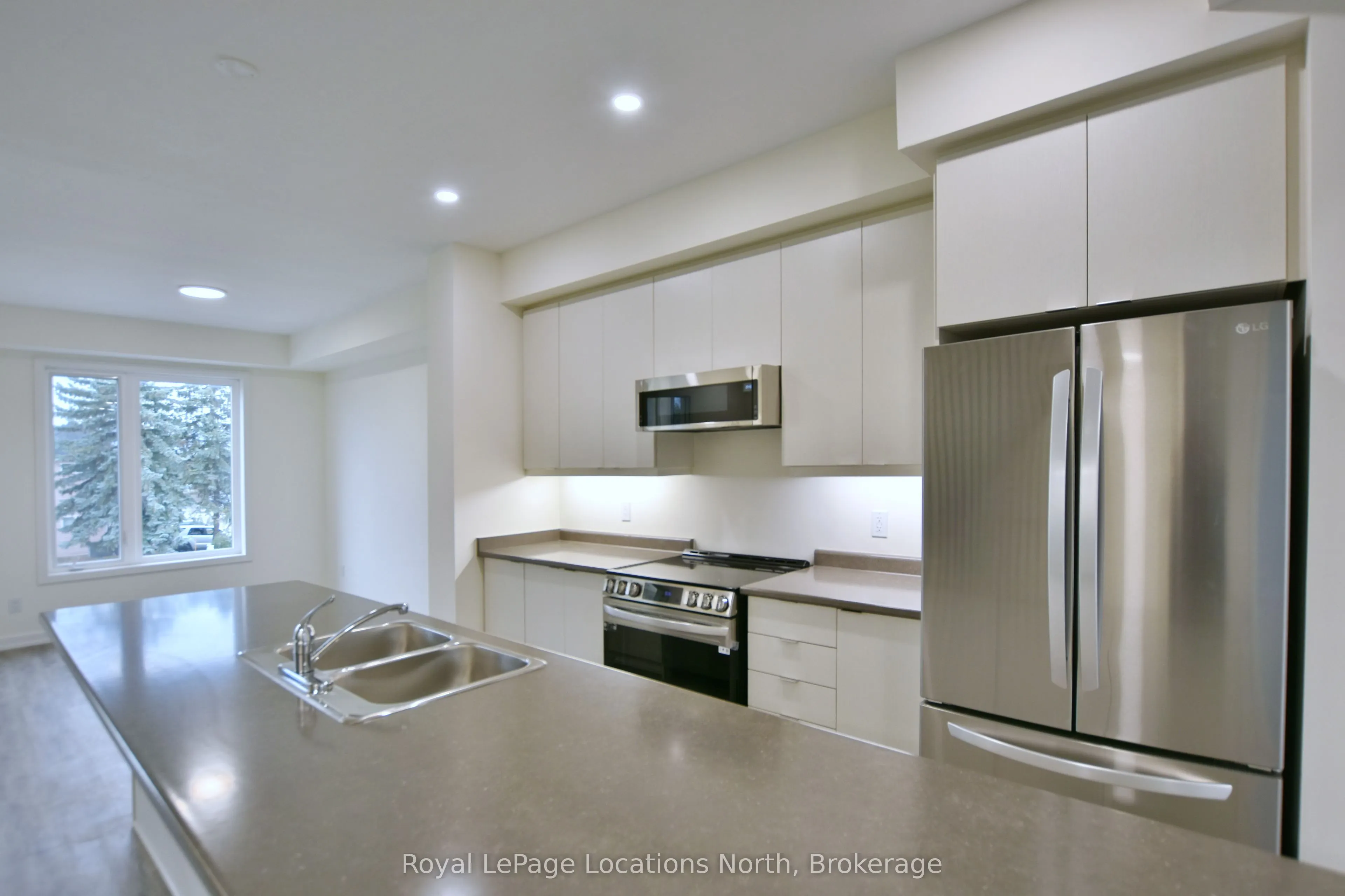 35 Dawson Drive #5