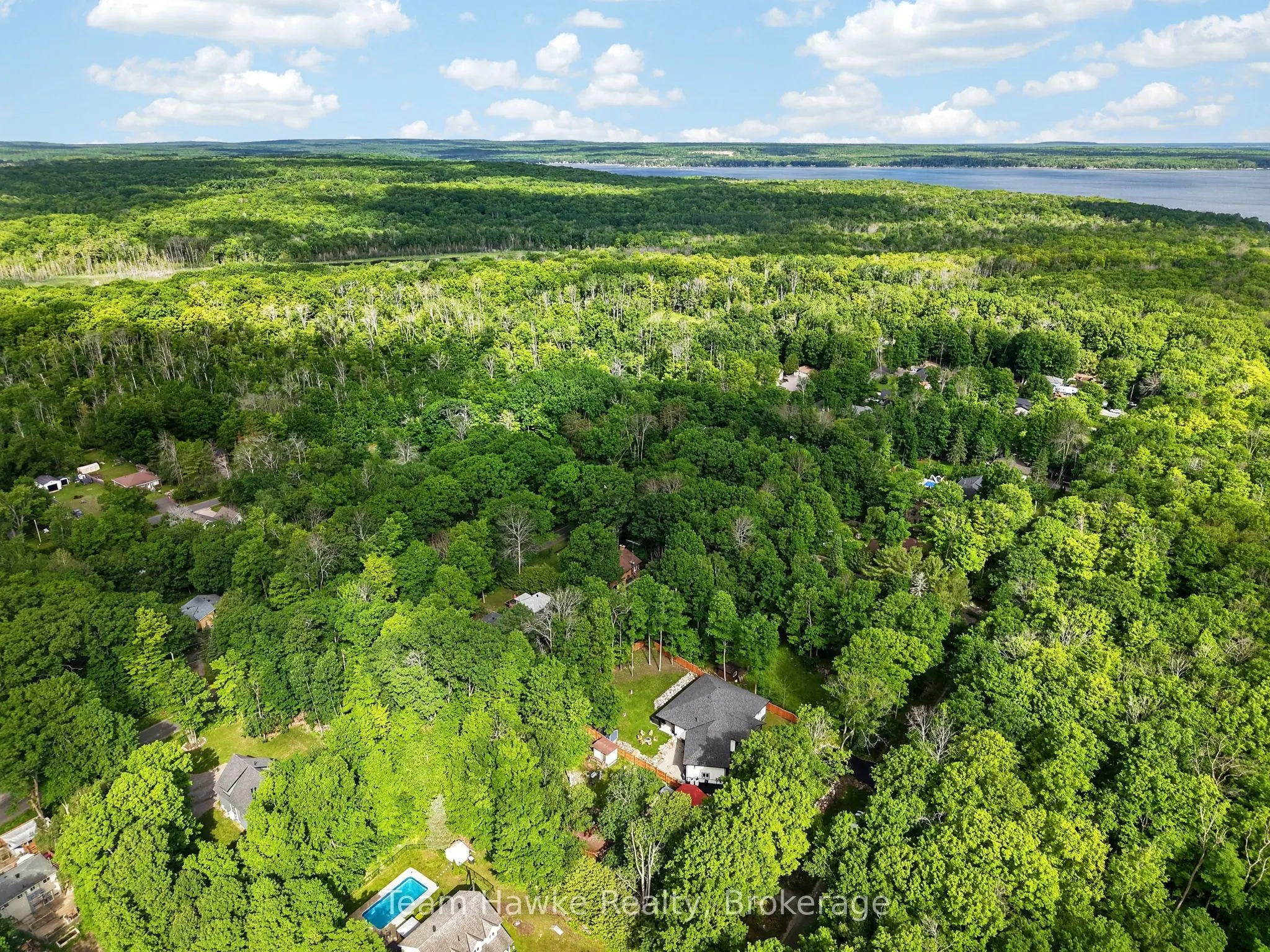 48 Mcarthur Drive