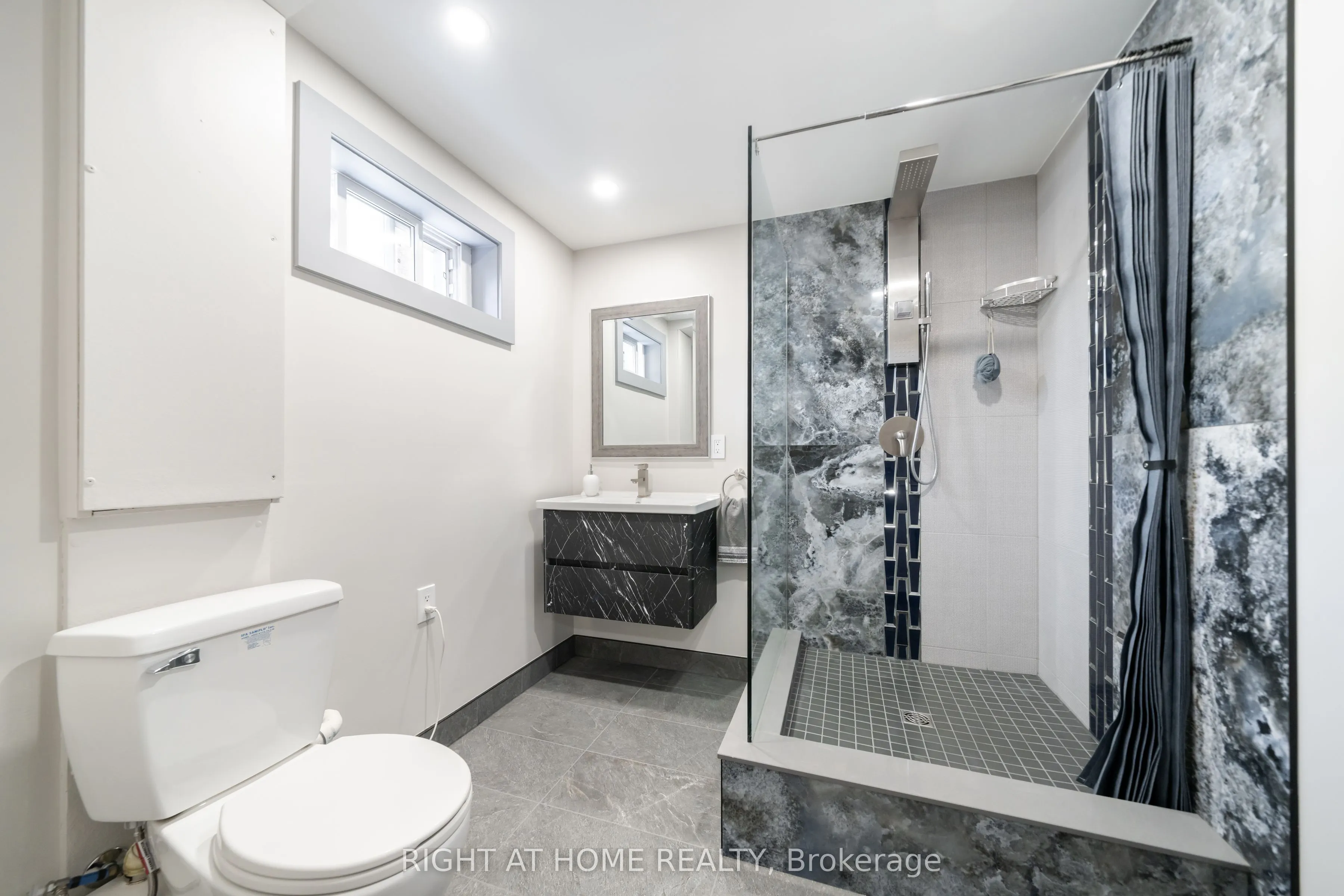 560 Concession Road 15 W