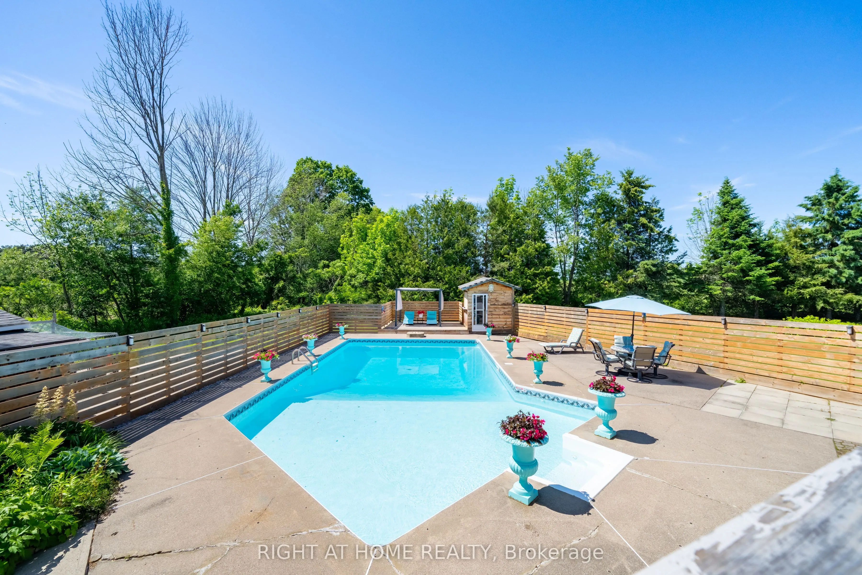 560 Concession Road 15 W
