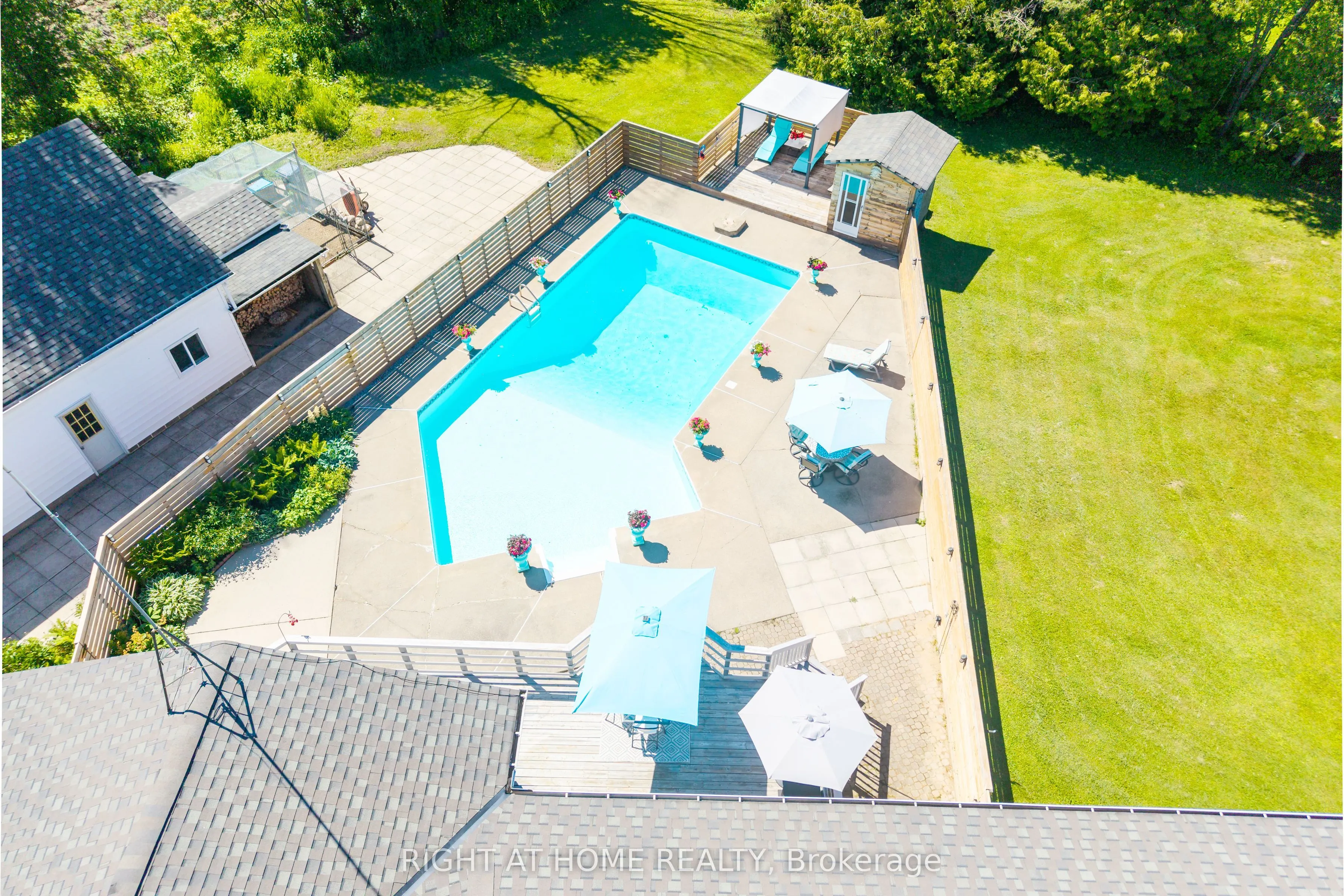 560 Concession Road 15 W