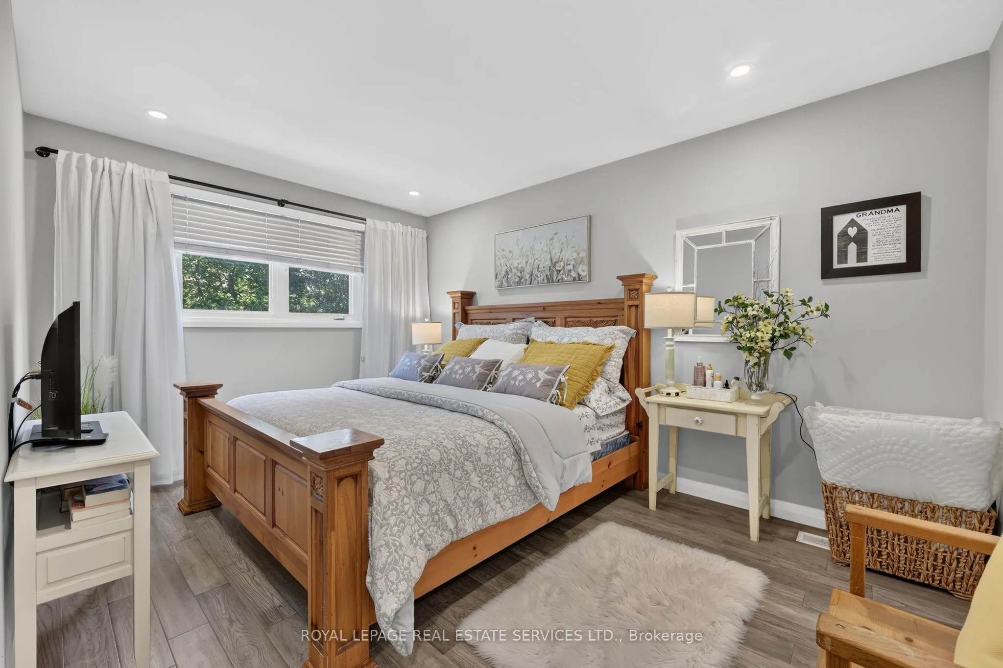 49 Belcourt Avenue