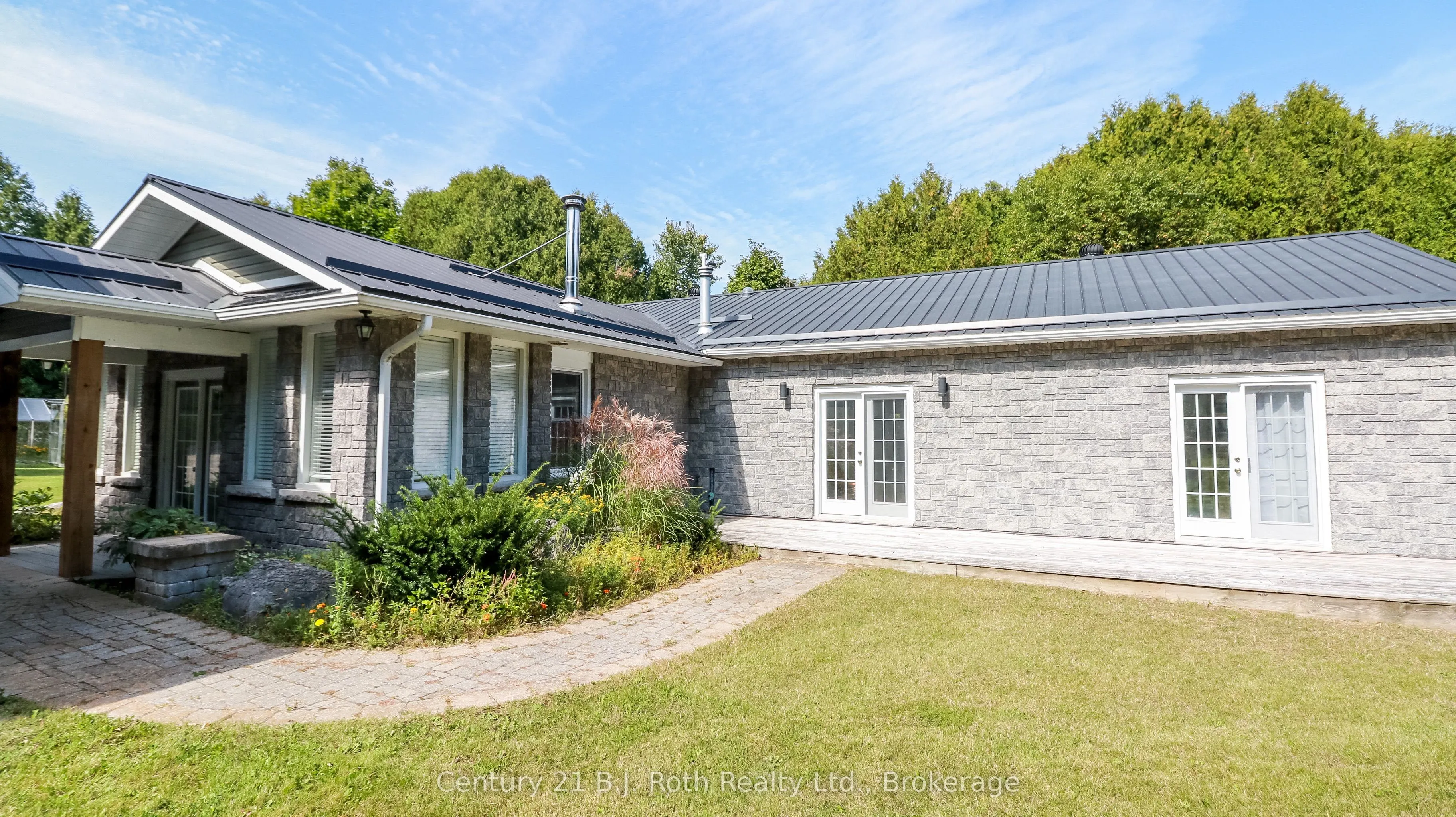2709 Wainman Line
