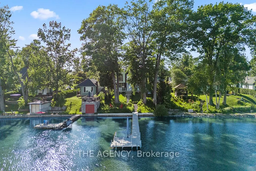 2707 Lakeside Drive