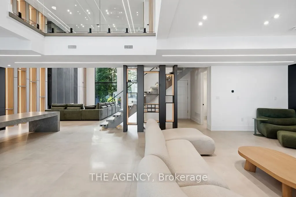 2707 Lakeside Drive