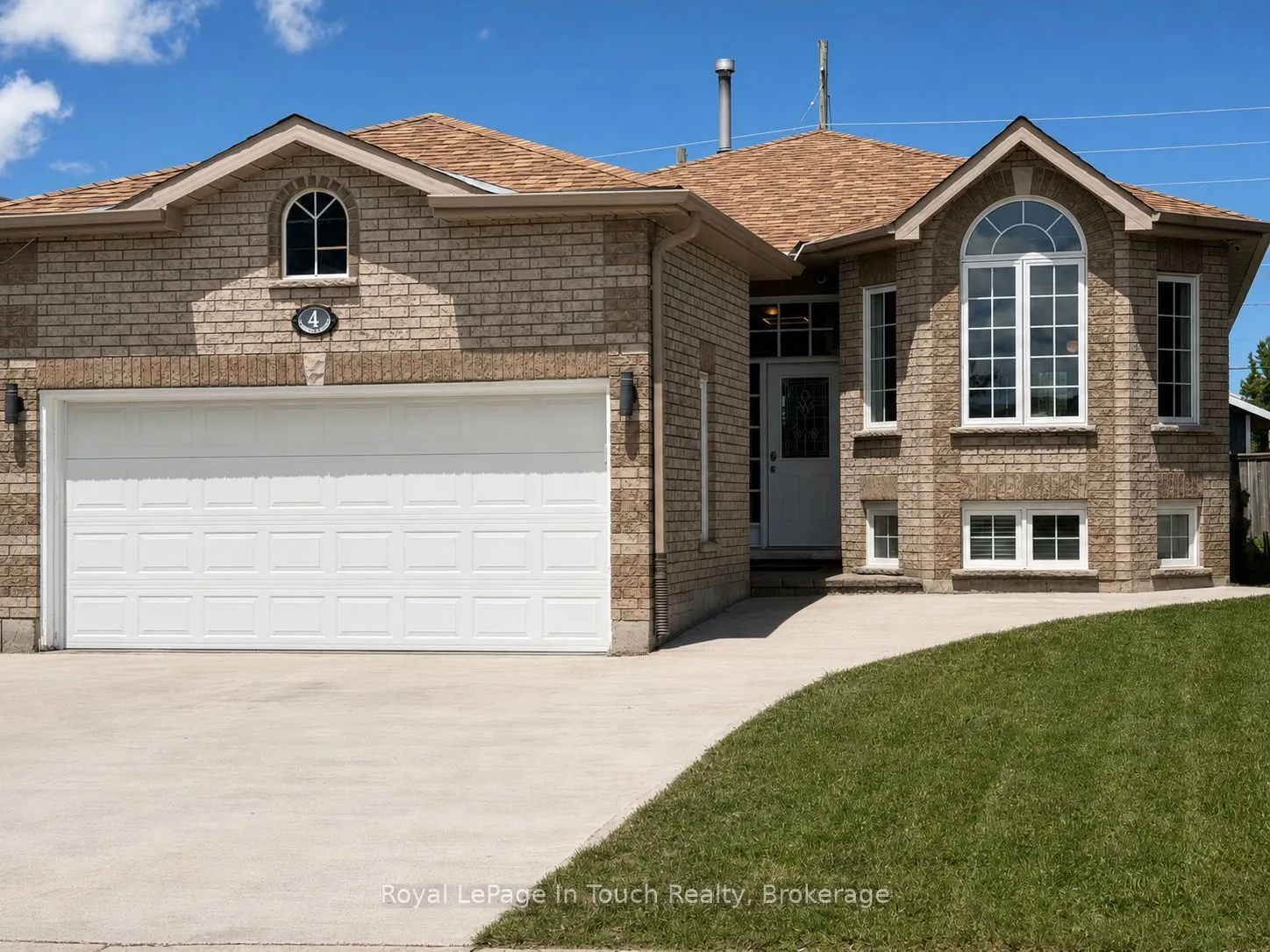 4 Danielle Crescent