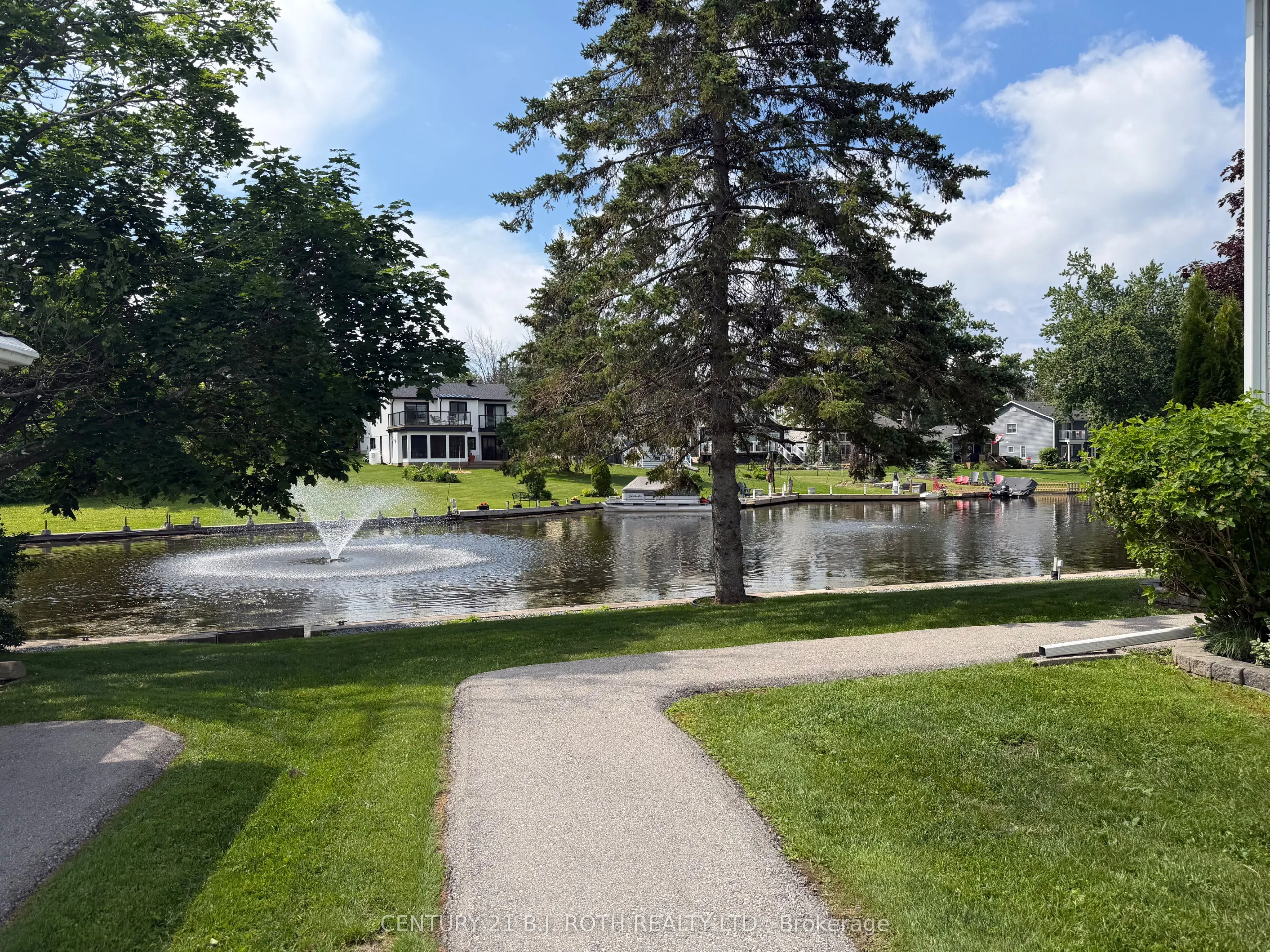 2 Laguna Parkway #2