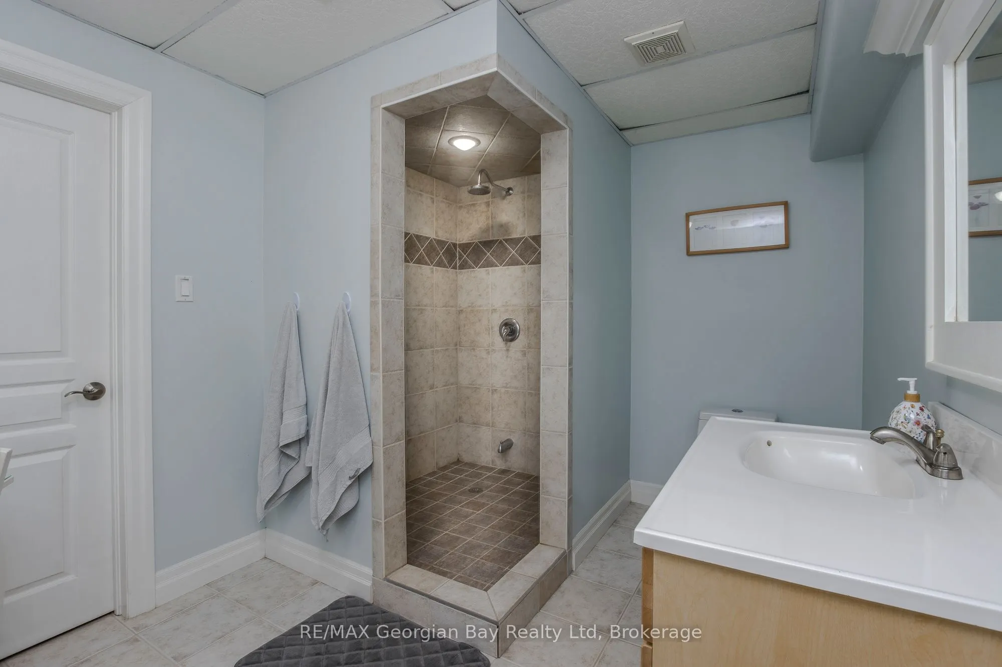 1620 Golf Link Road