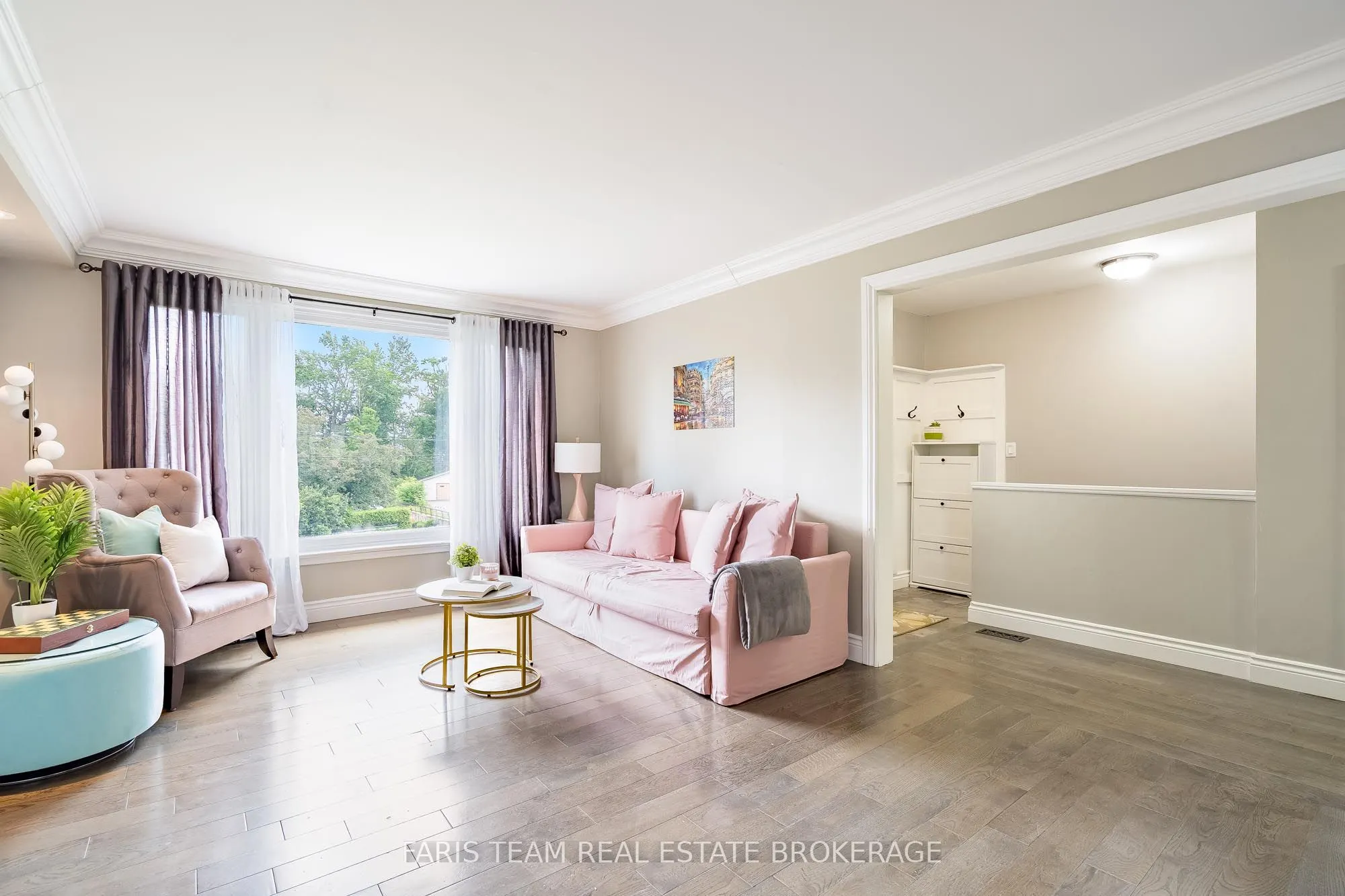 10 Karen Crescent