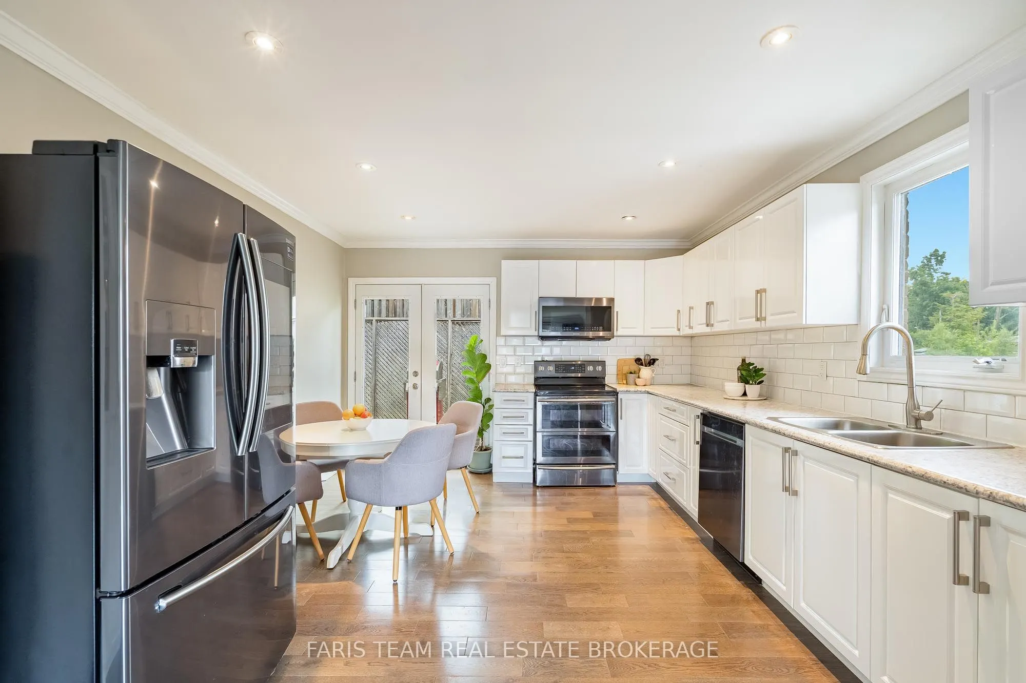 10 Karen Crescent