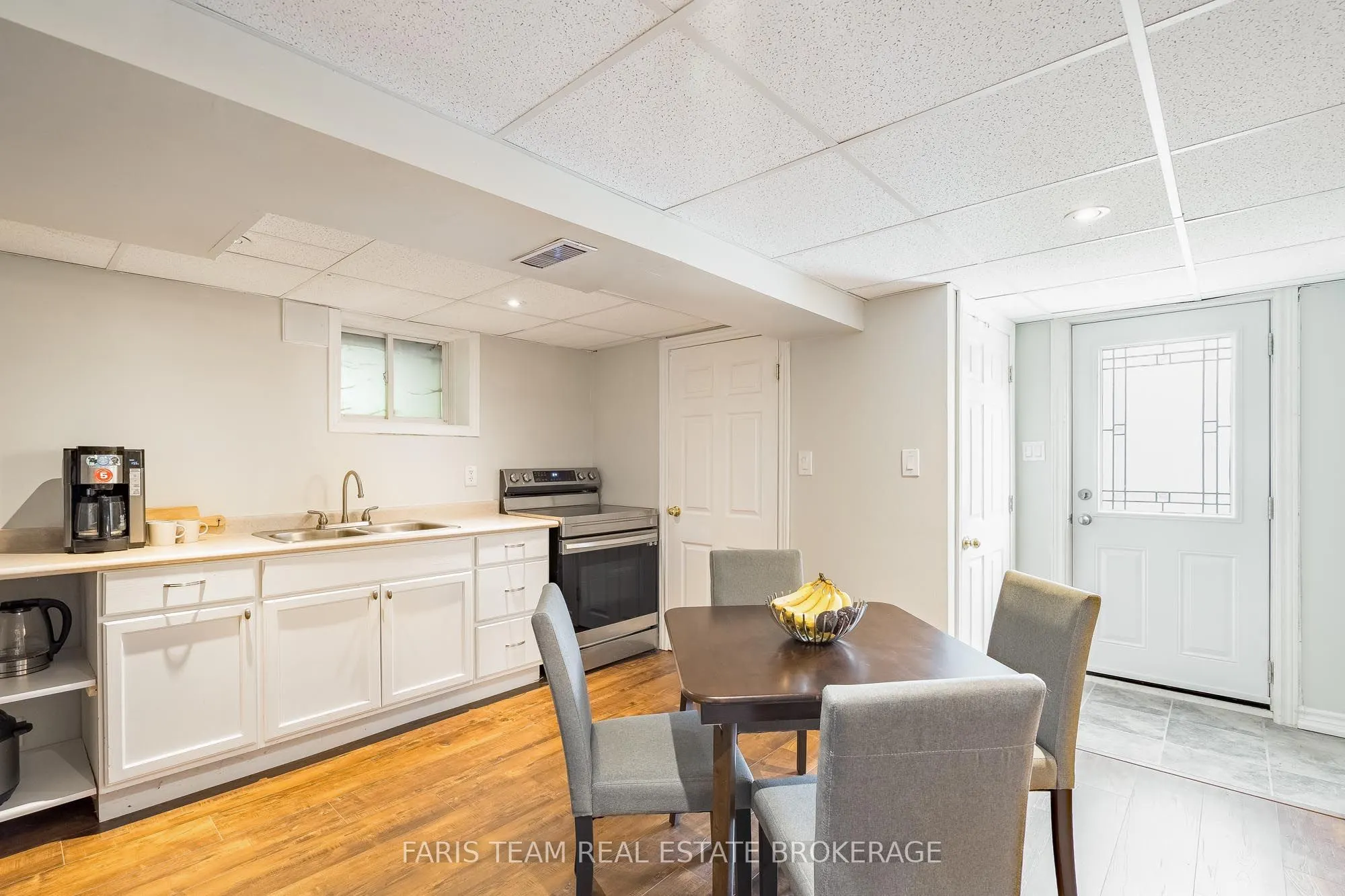 10 Karen Crescent
