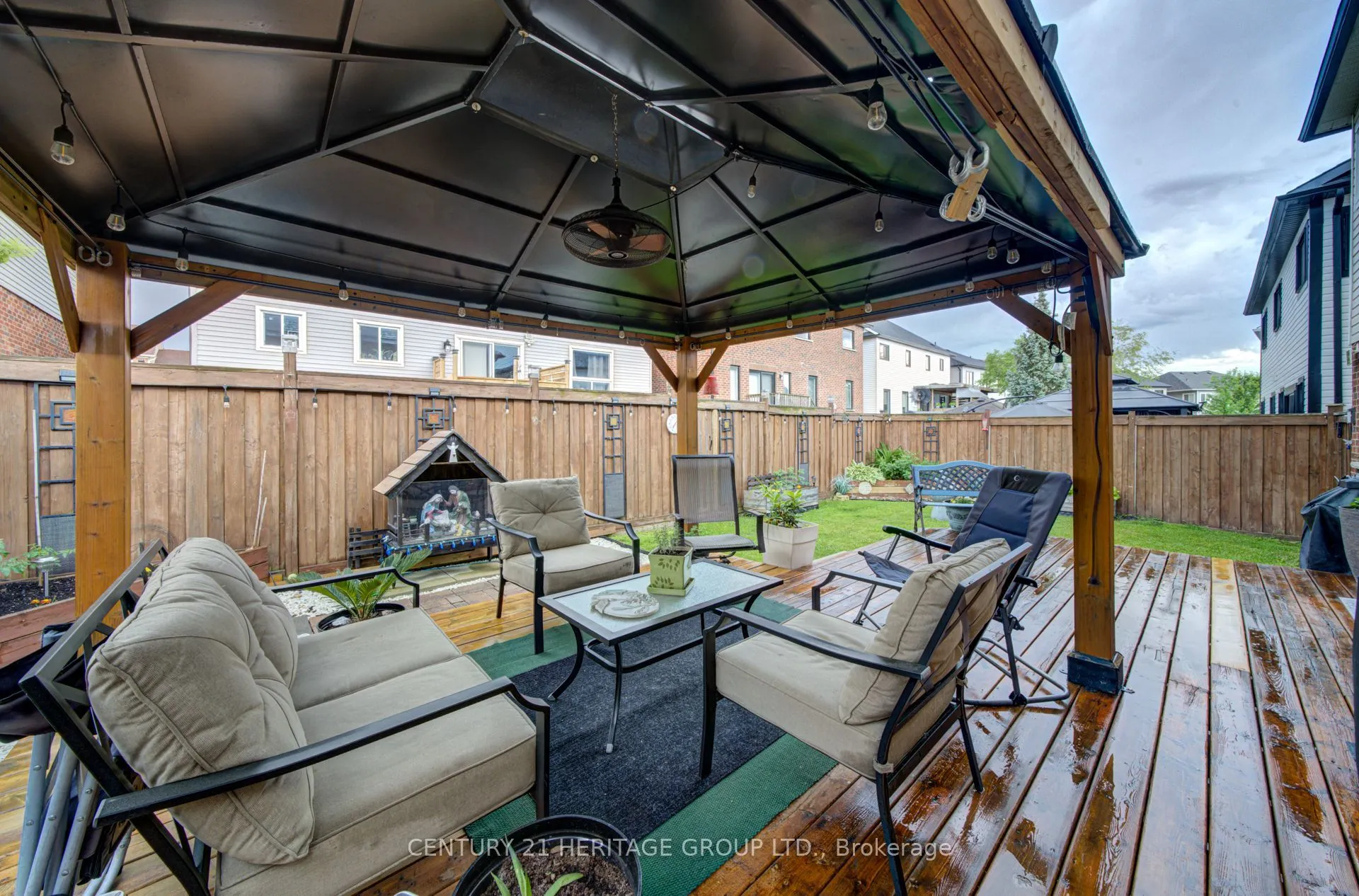 11 Maple Crown Terrace S