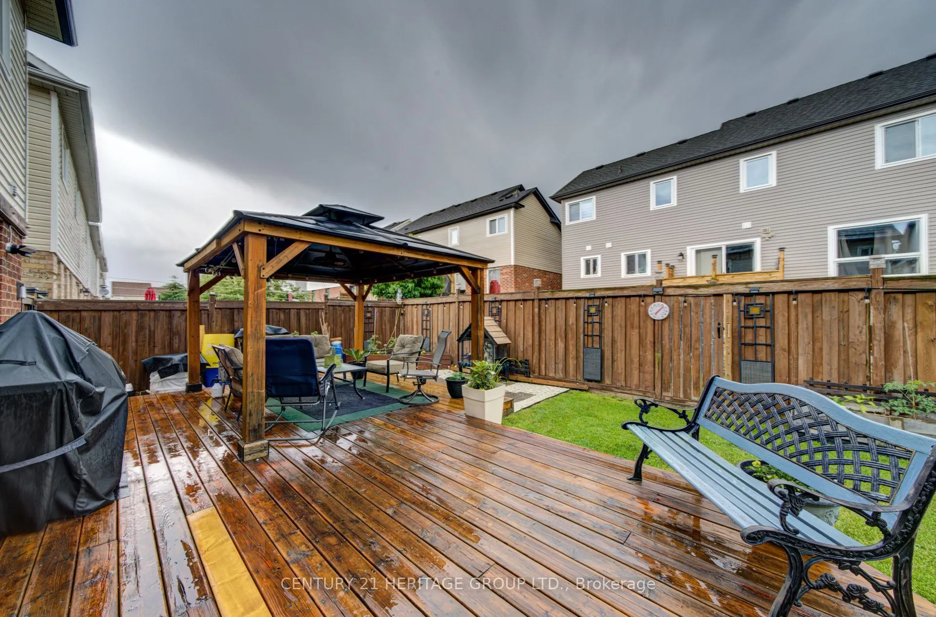 11 Maple Crown Terrace S