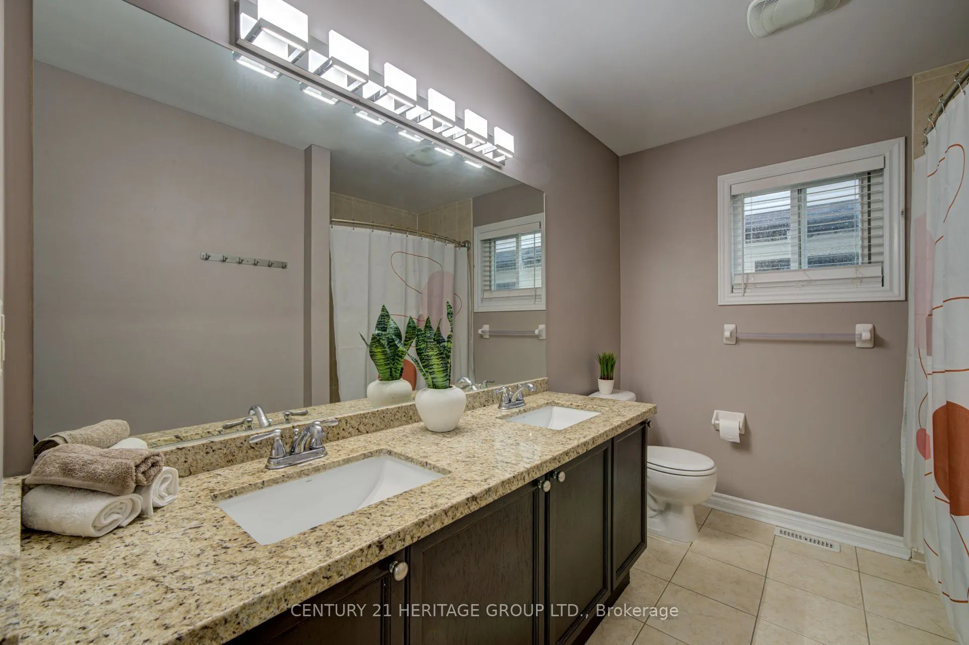 11 Maple Crown Terrace S