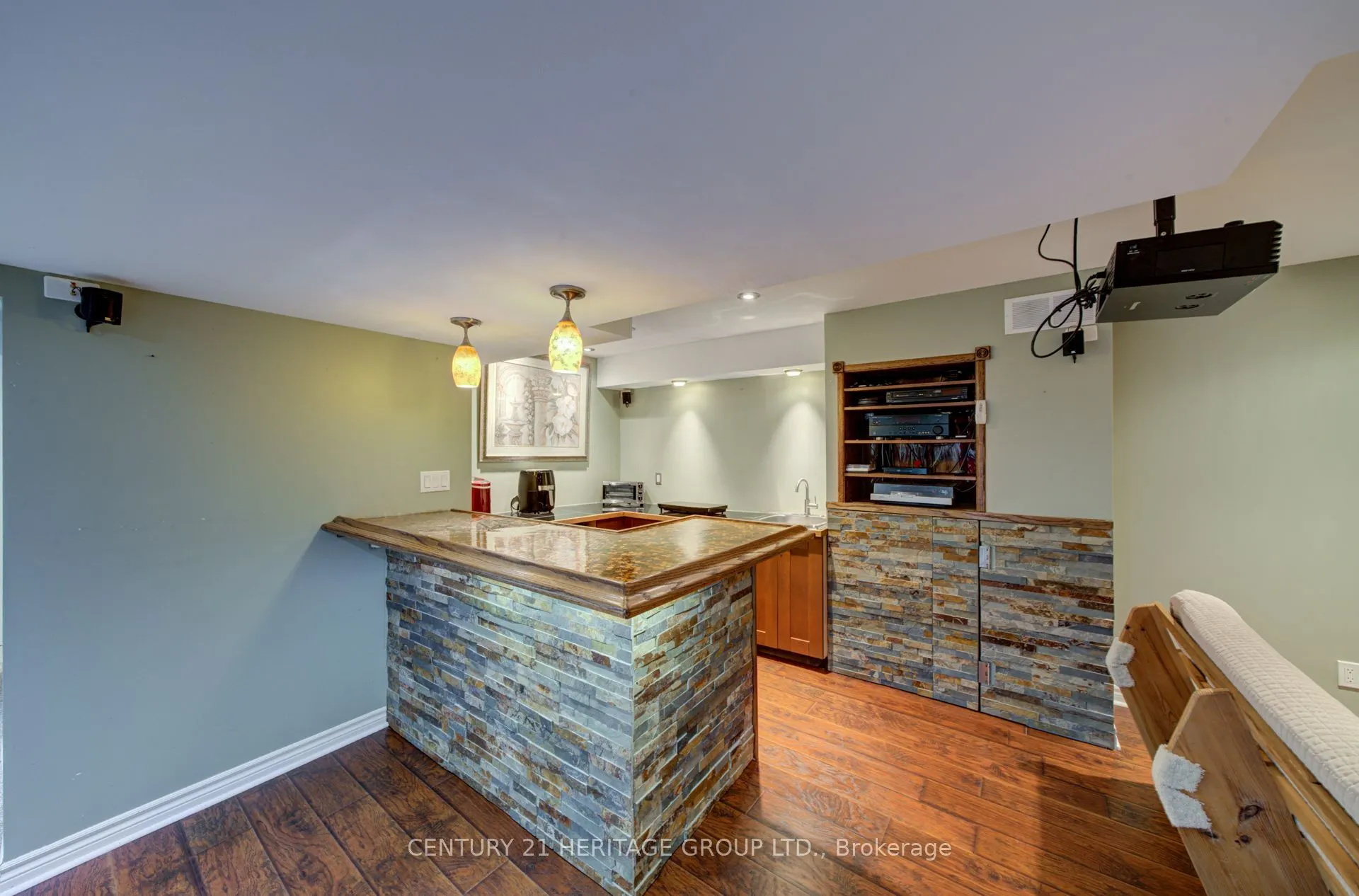 11 Maple Crown Terrace S