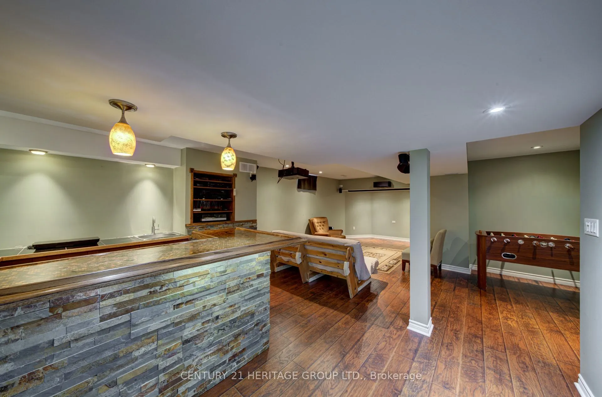 11 Maple Crown Terrace S