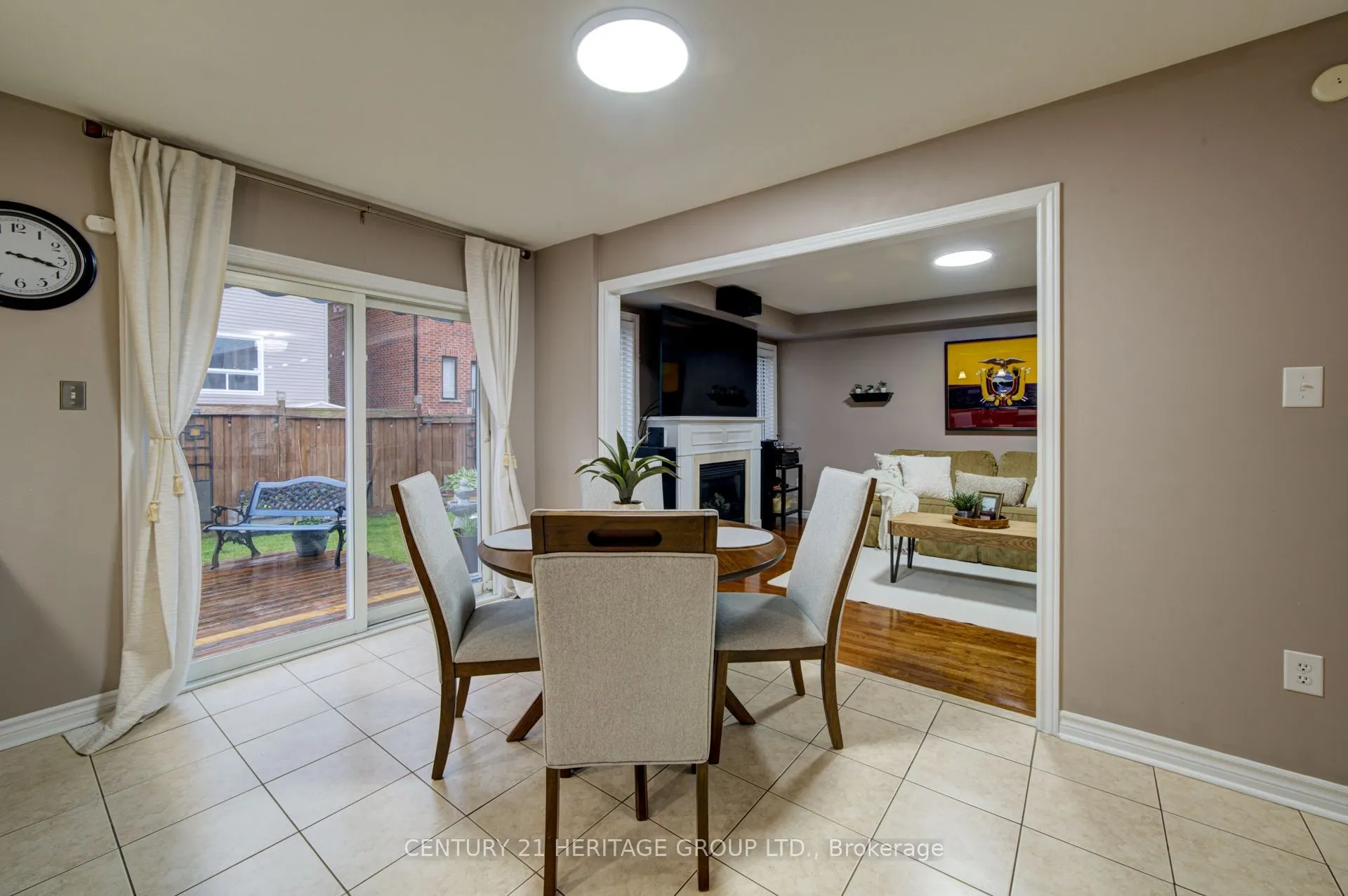 11 Maple Crown Terrace S