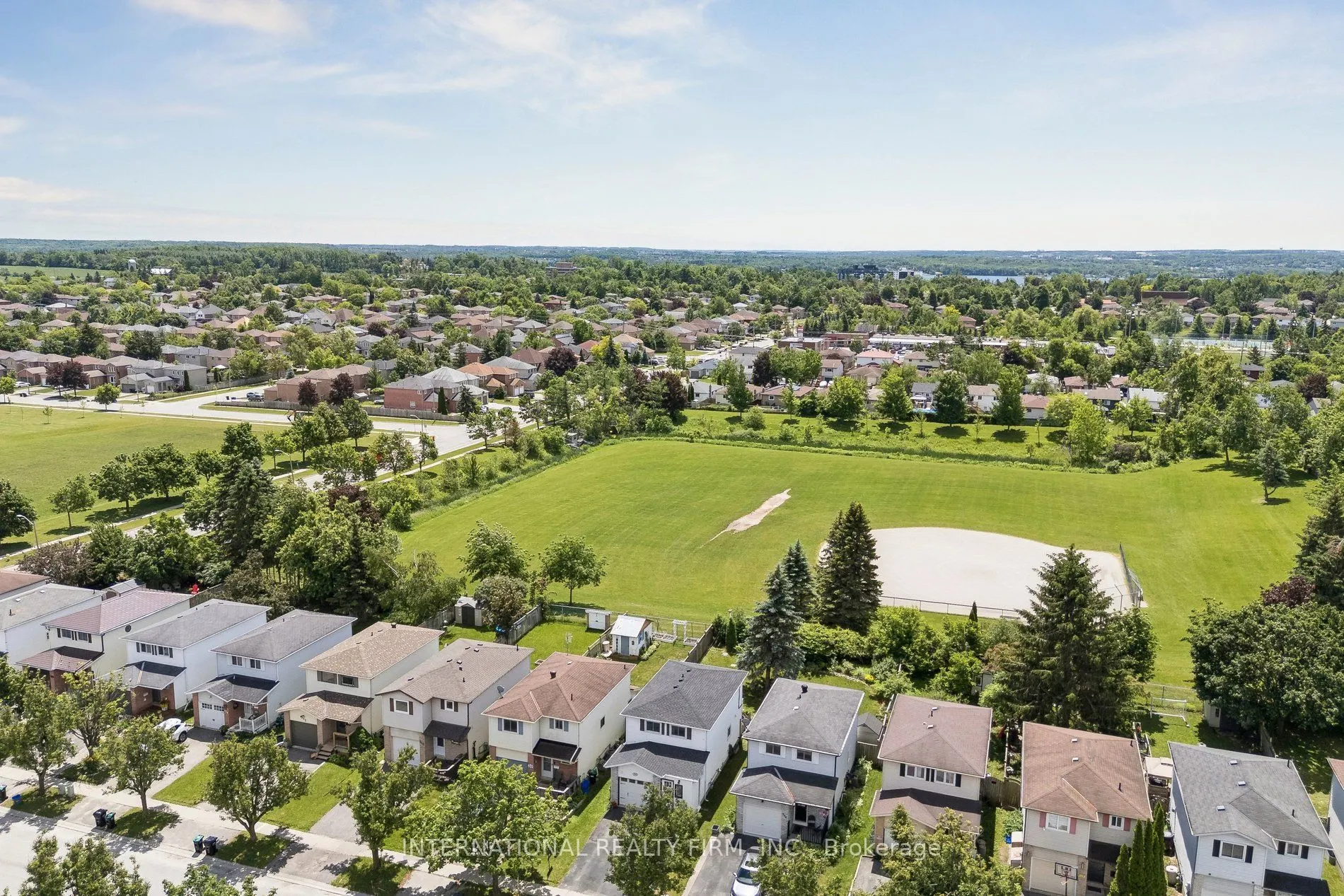 206 Hickling Trail