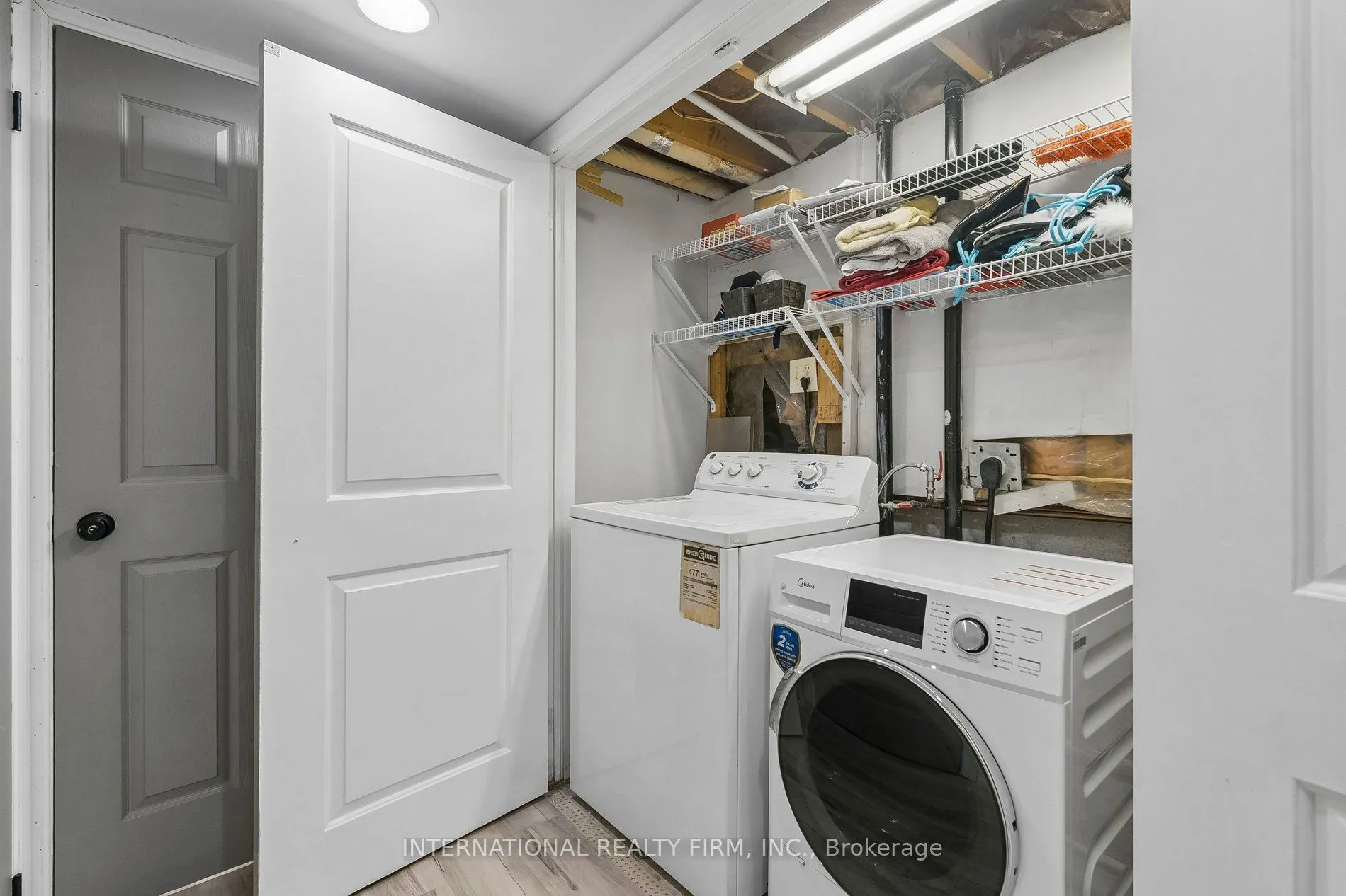 206 Hickling Trail