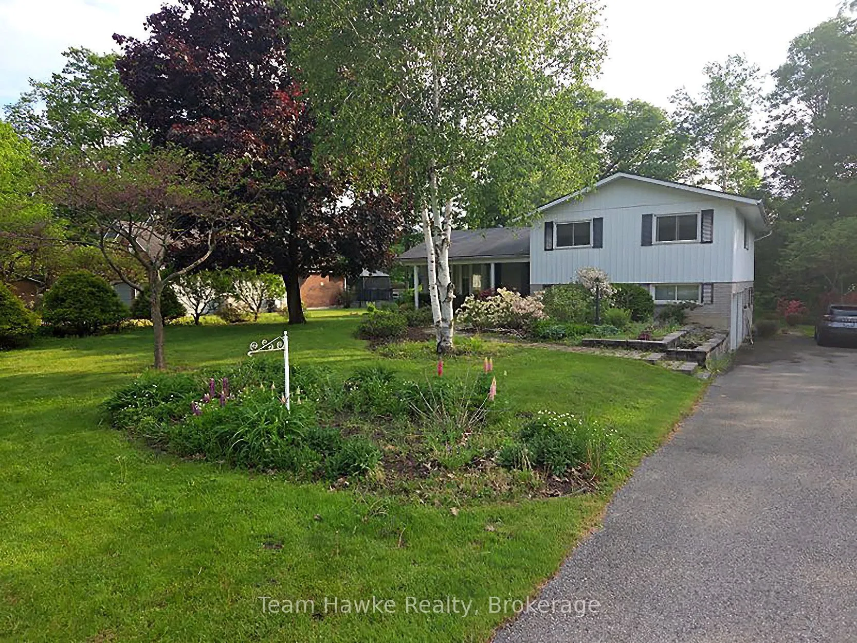 321 Glenbrook Drive