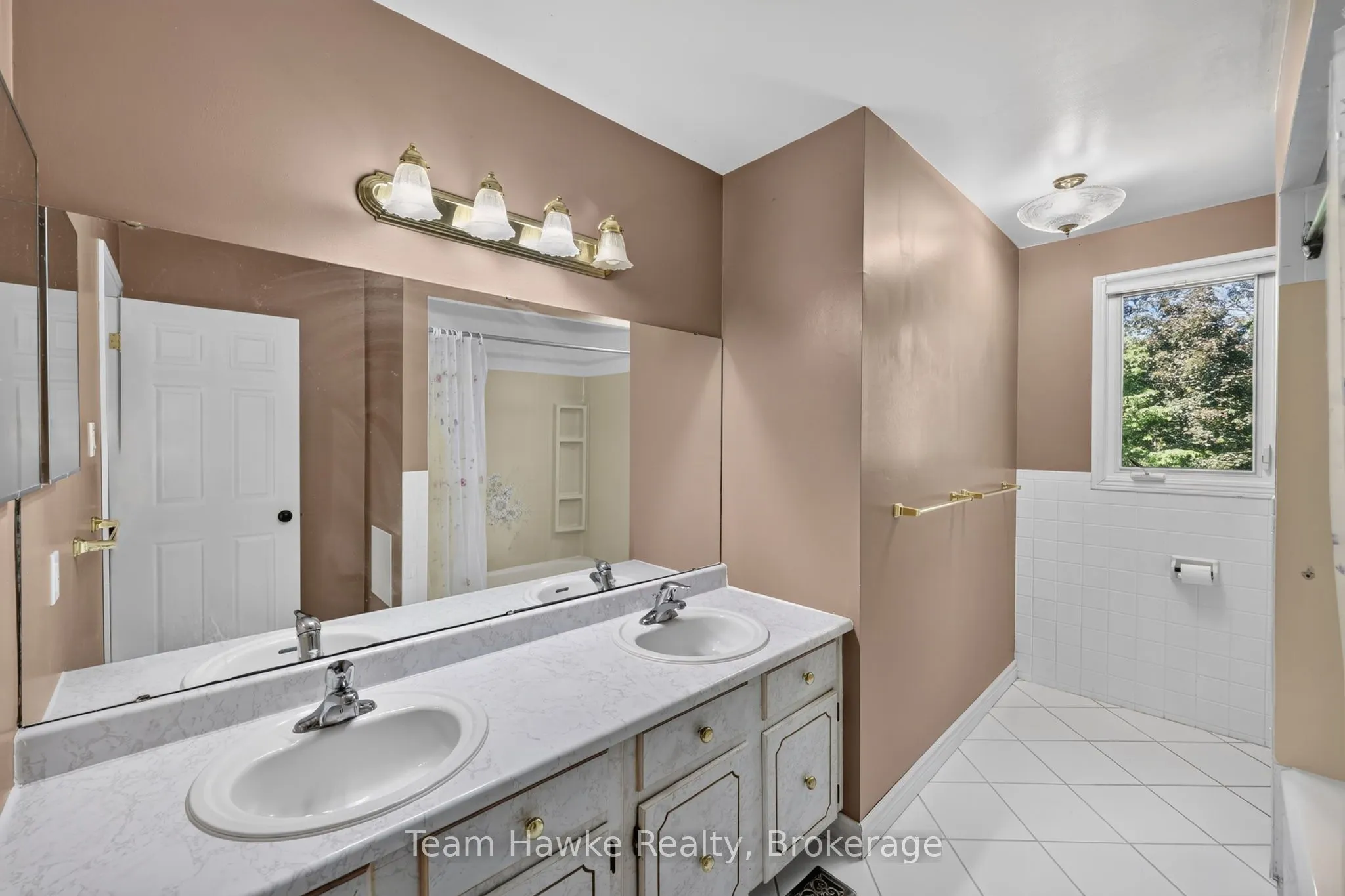 321 Glenbrook Drive