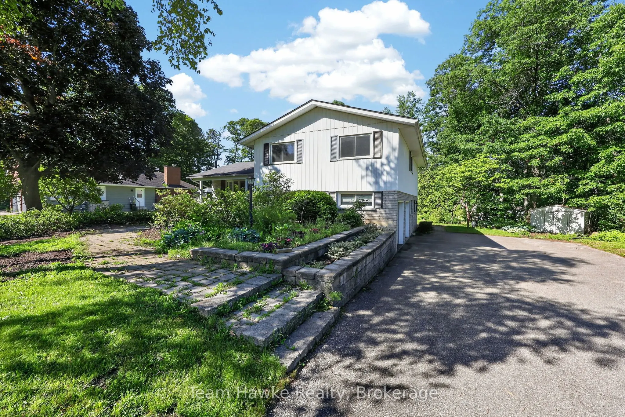 321 Glenbrook Drive
