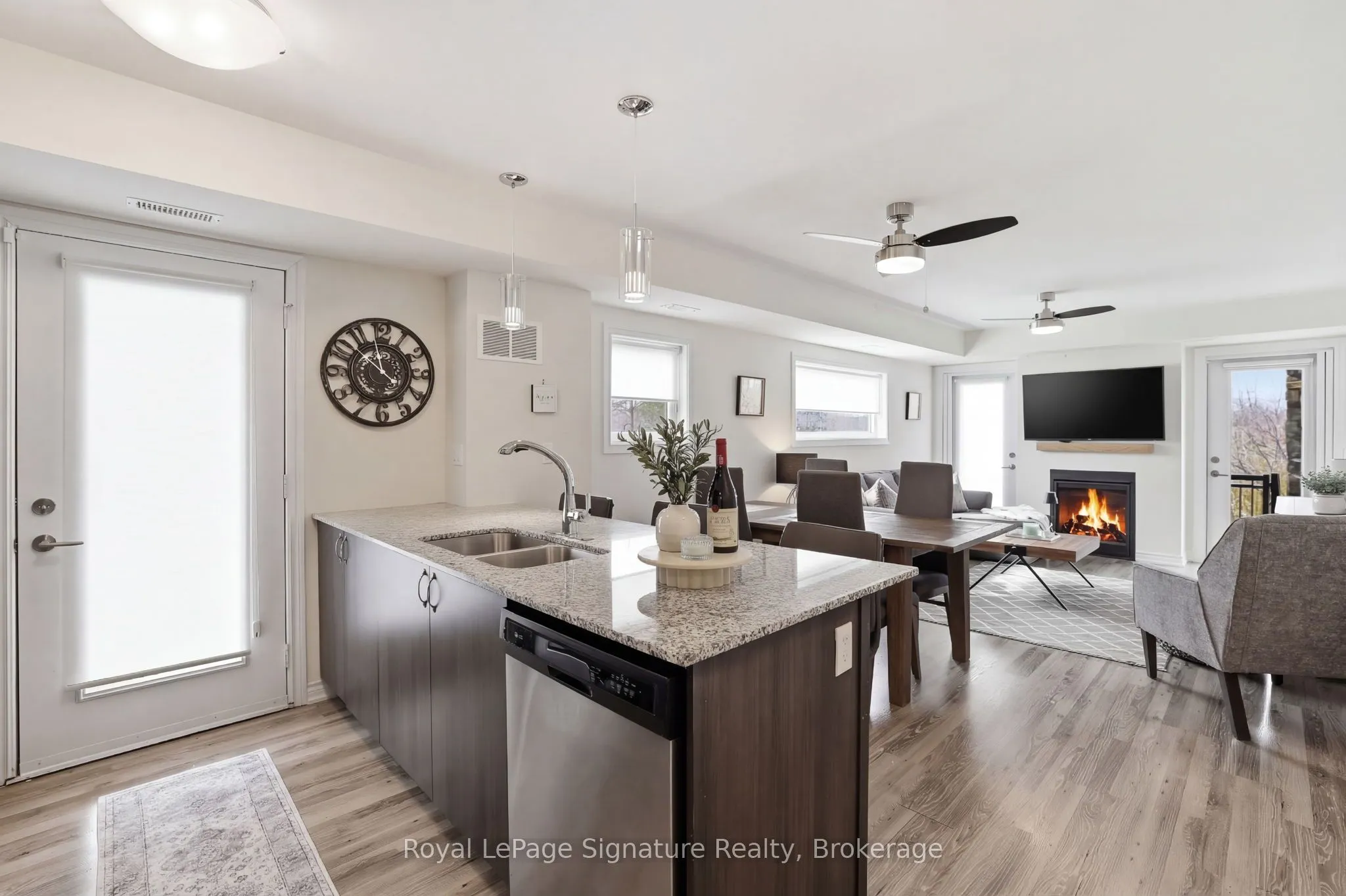 4 Anchorage Crescent #101
