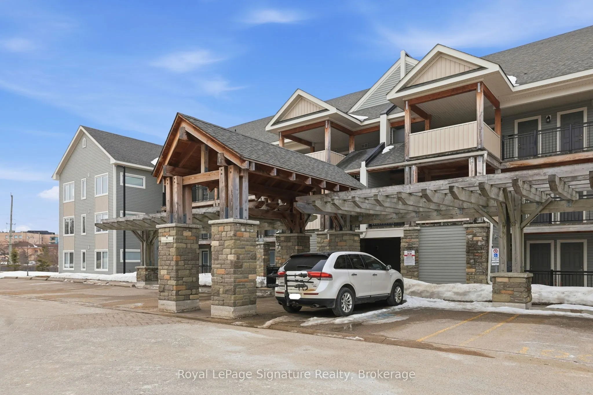 4 Anchorage Crescent #101