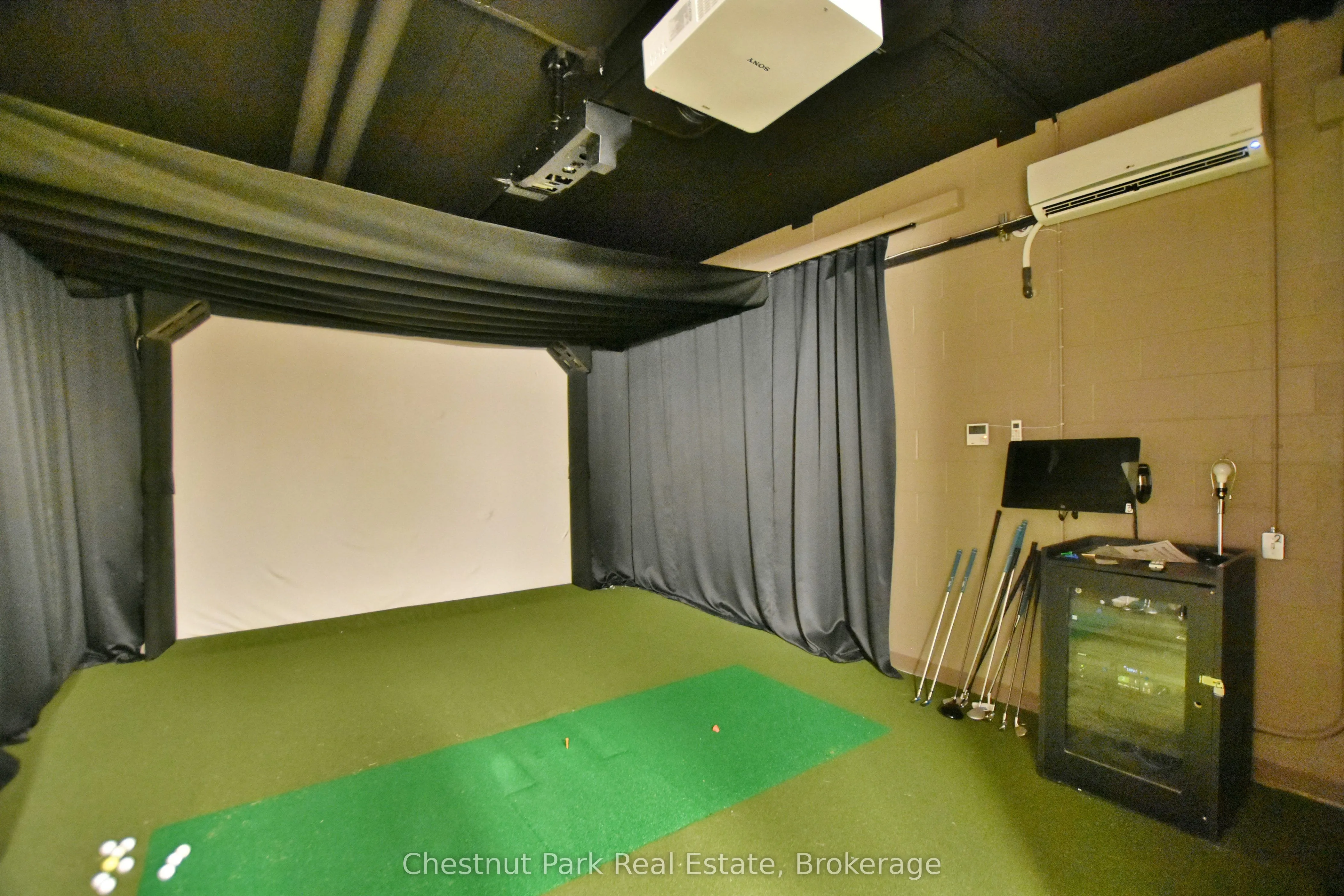 18 Sutton Lane #15