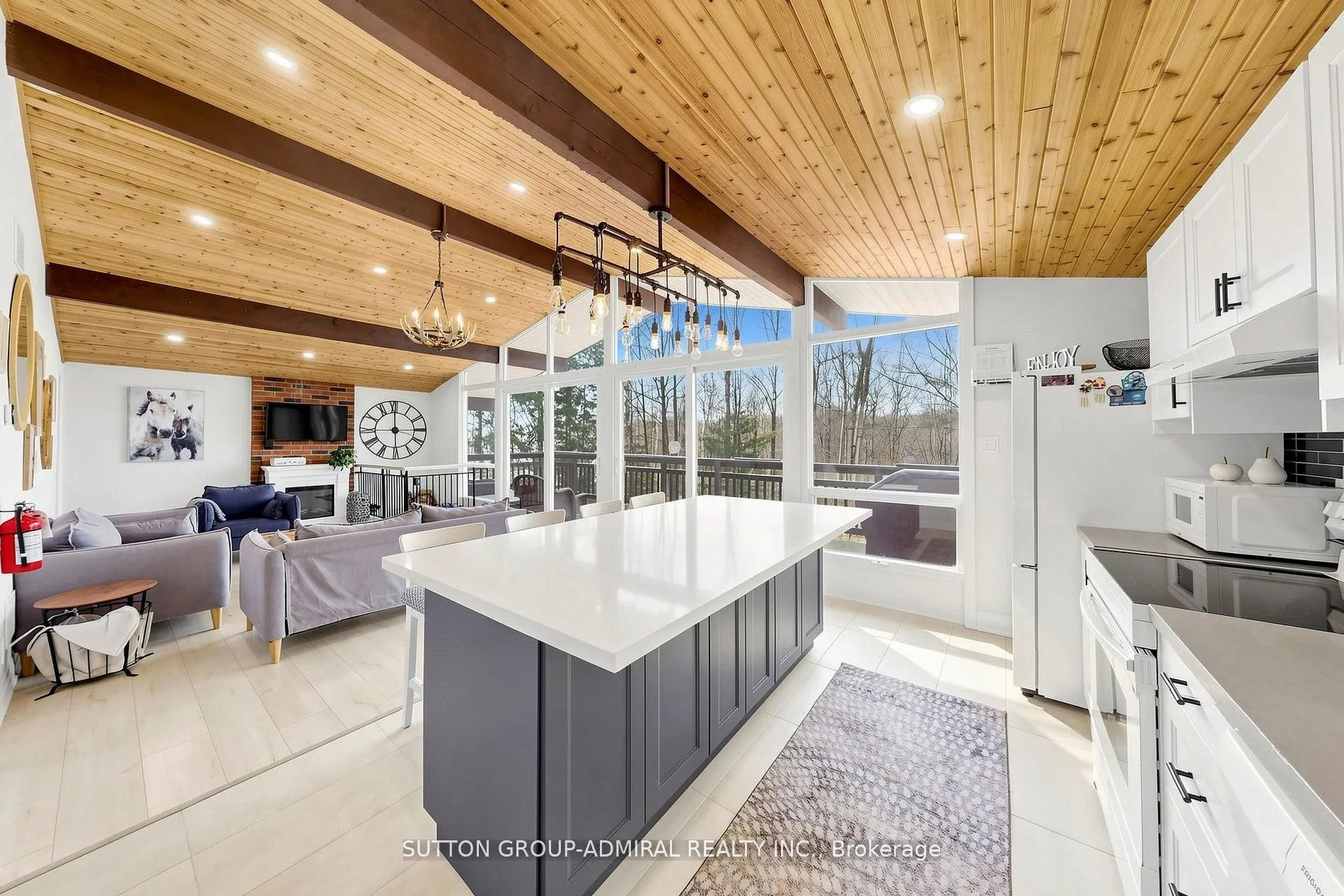 28 Timcourt Drive