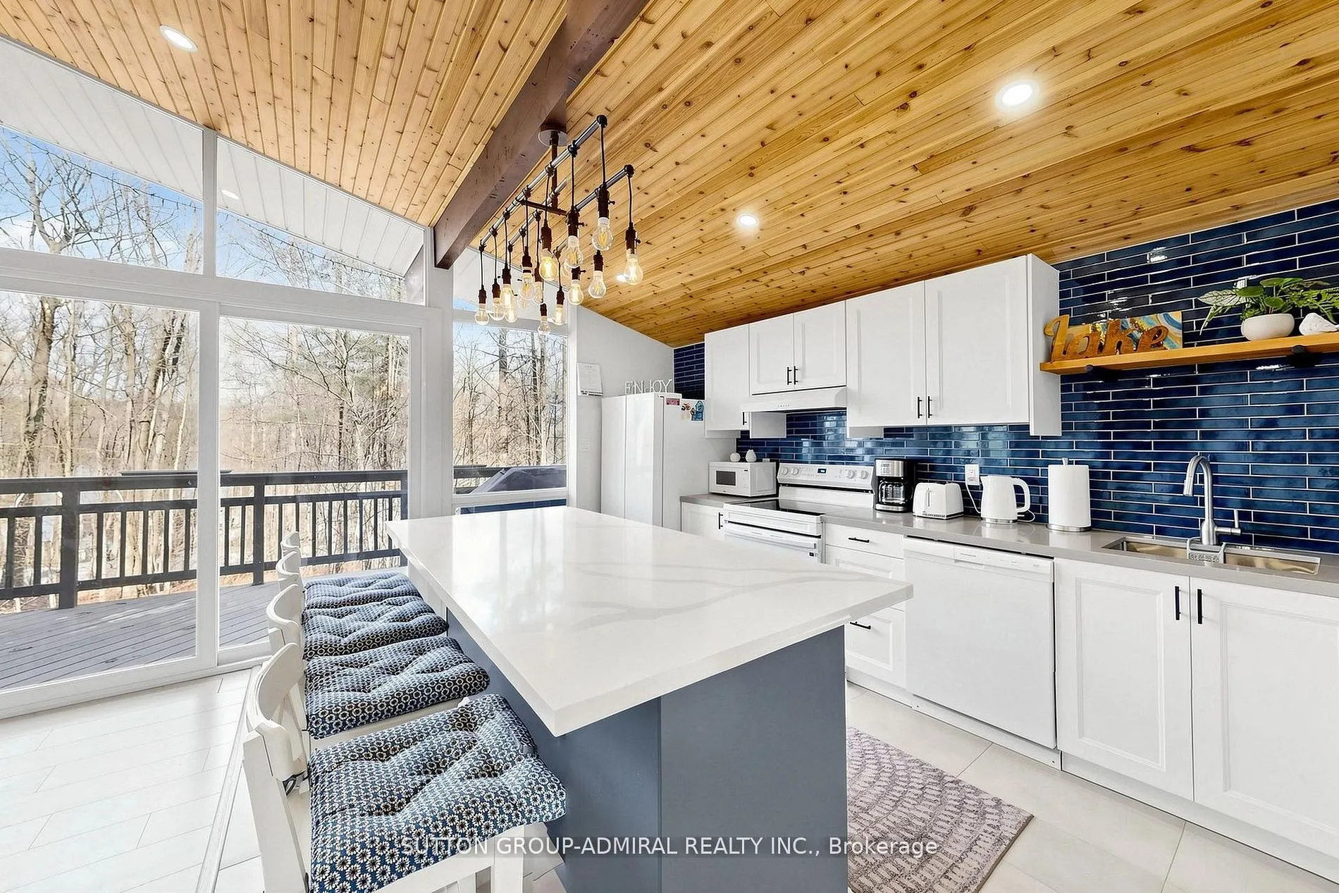 28 Timcourt Drive