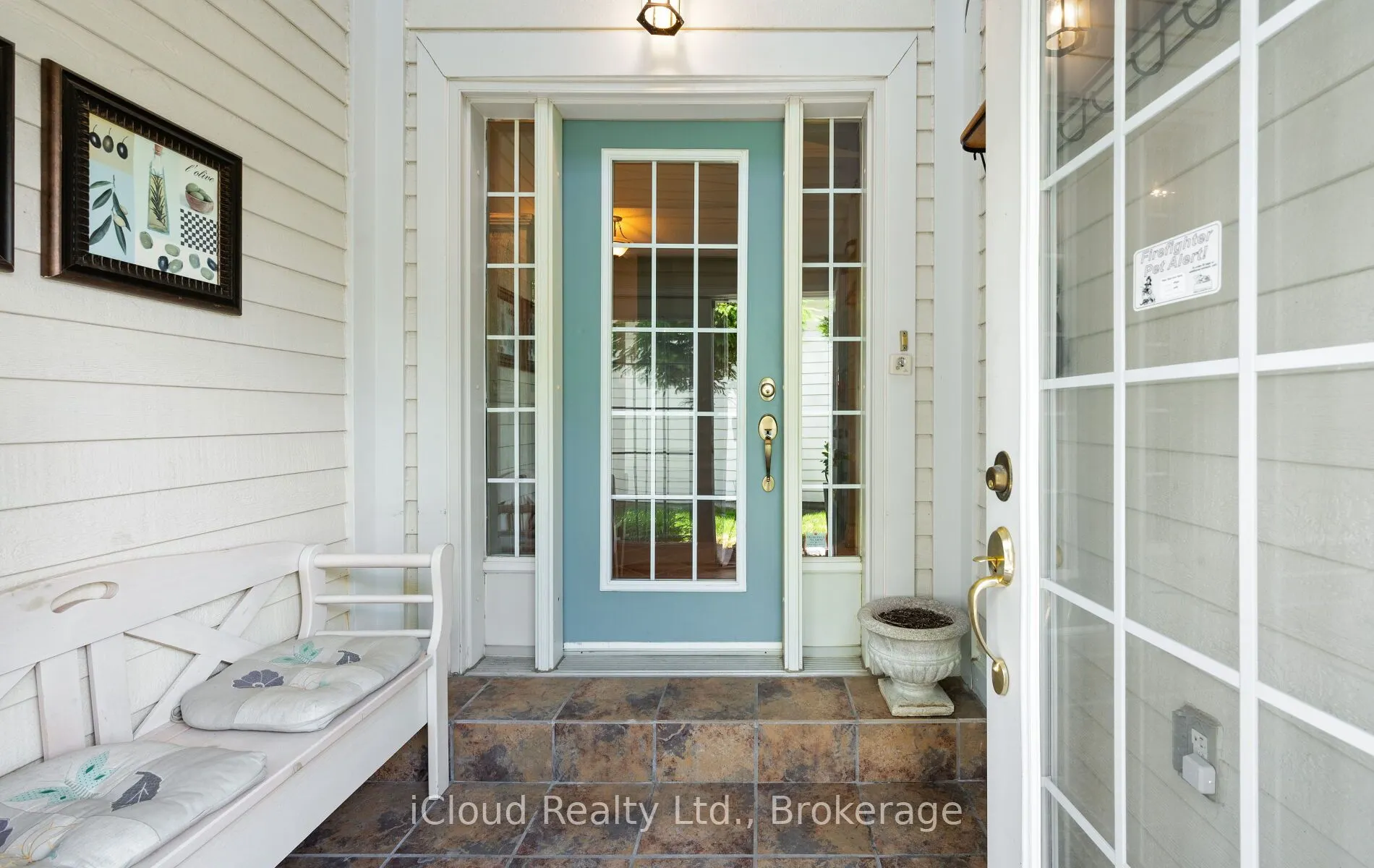 104 Wycliffe Cove