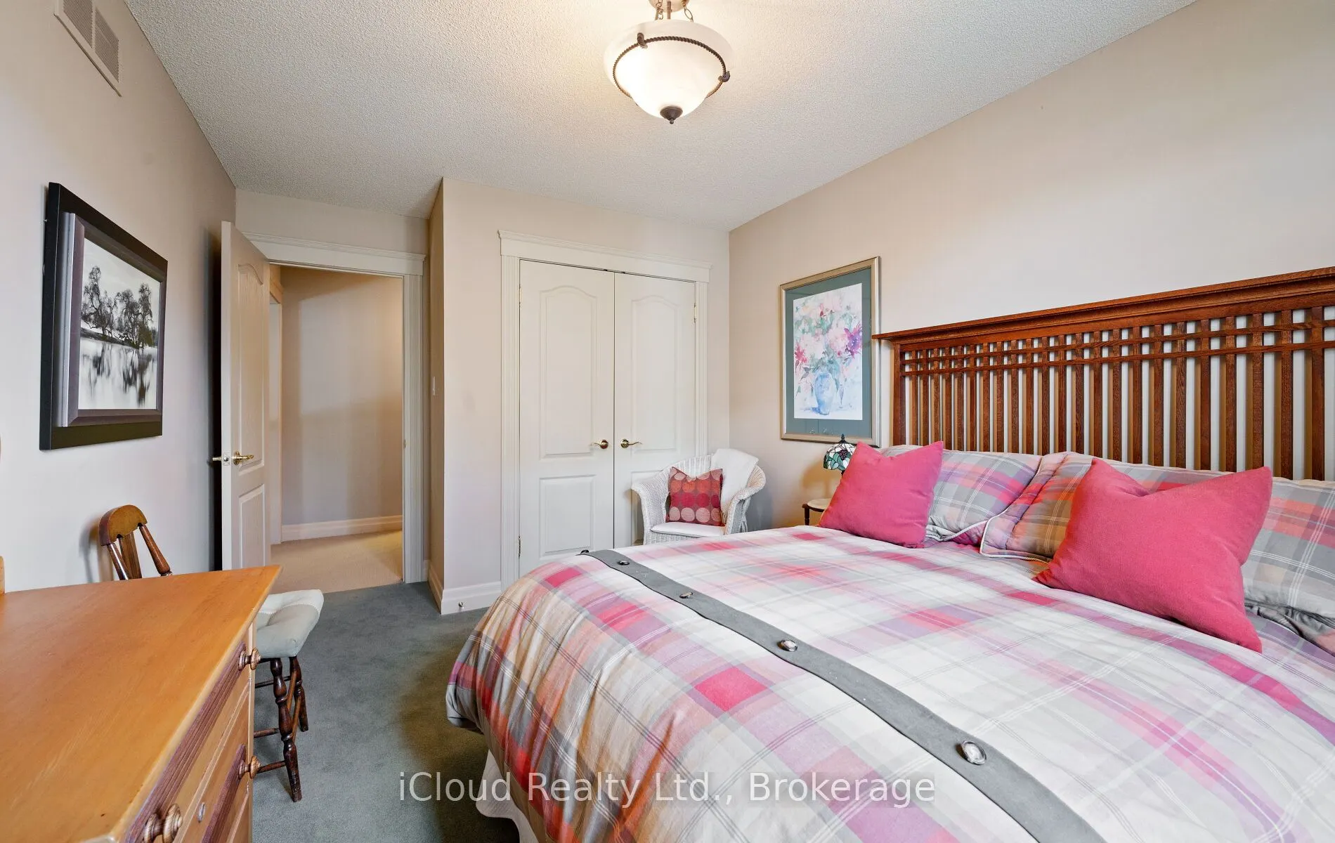 104 Wycliffe Cove