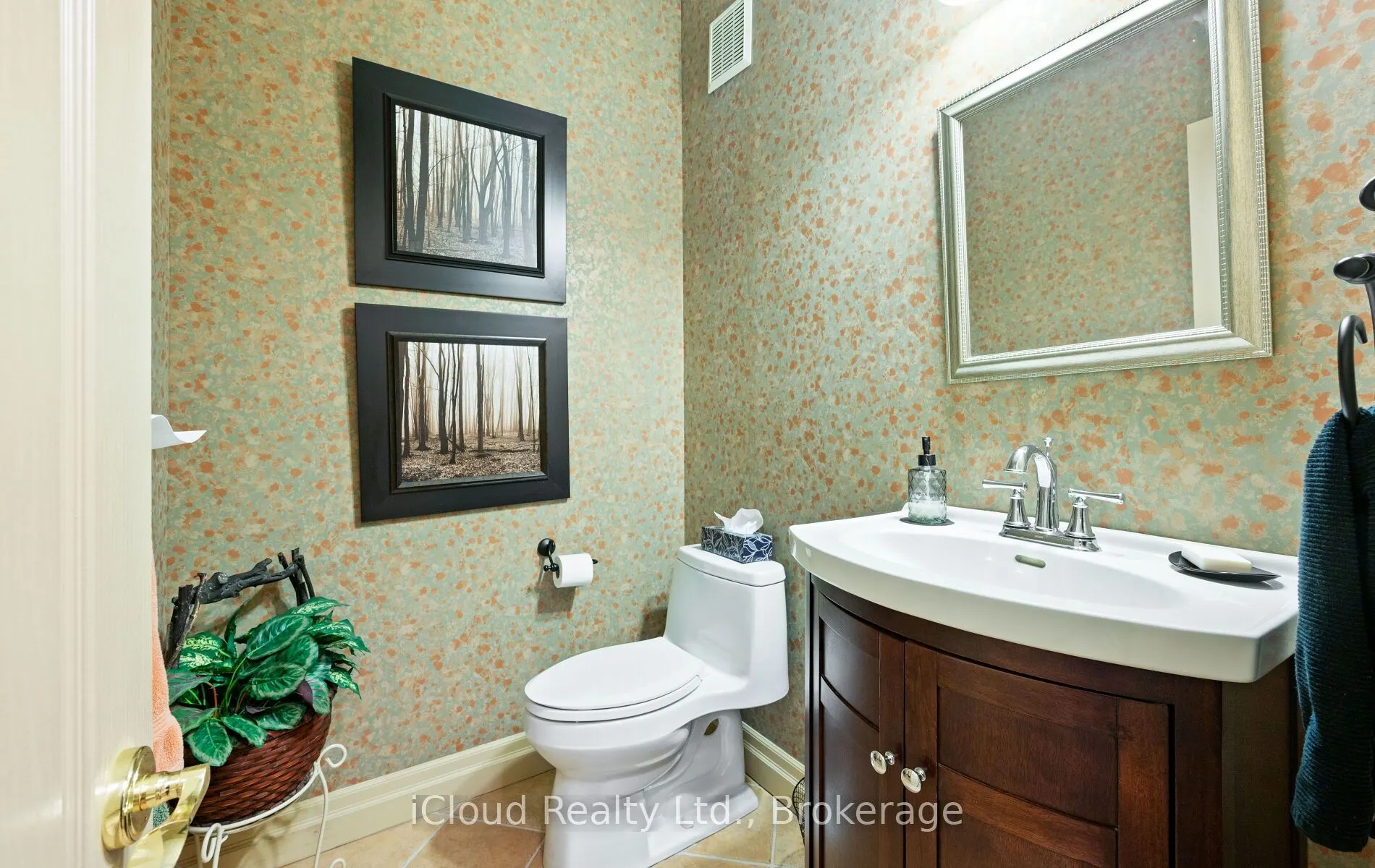 104 Wycliffe Cove