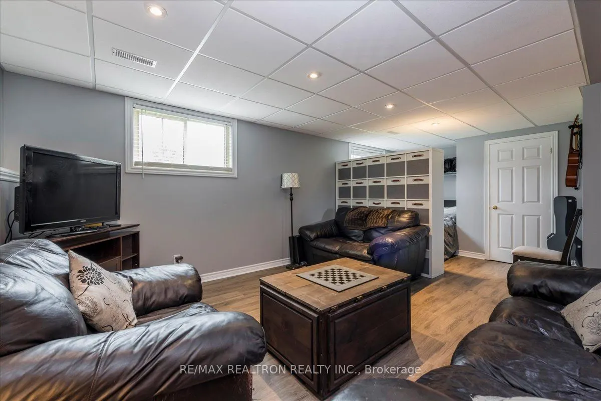 4 Templeton Drive