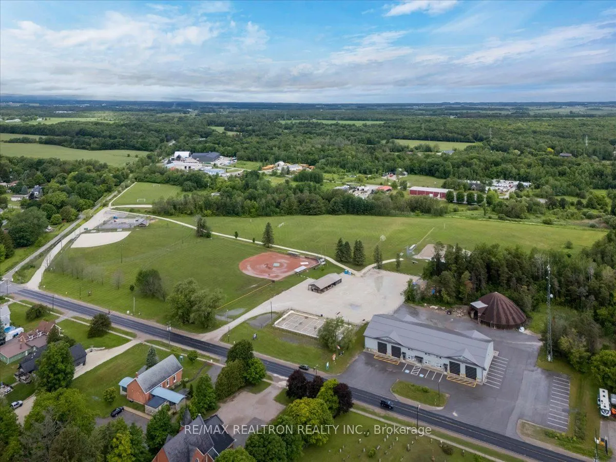 4 Templeton Drive