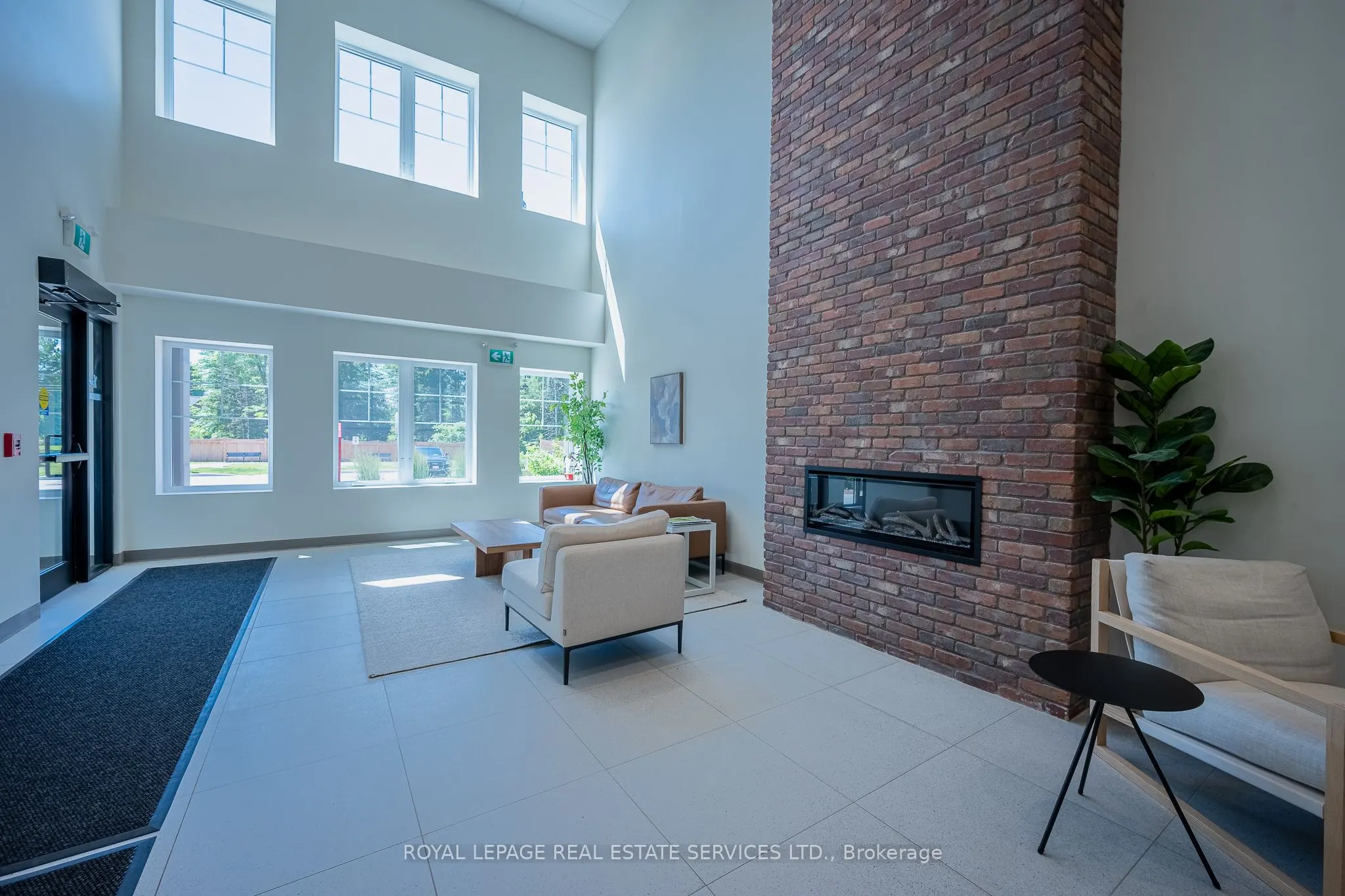 121 Mary Street #314