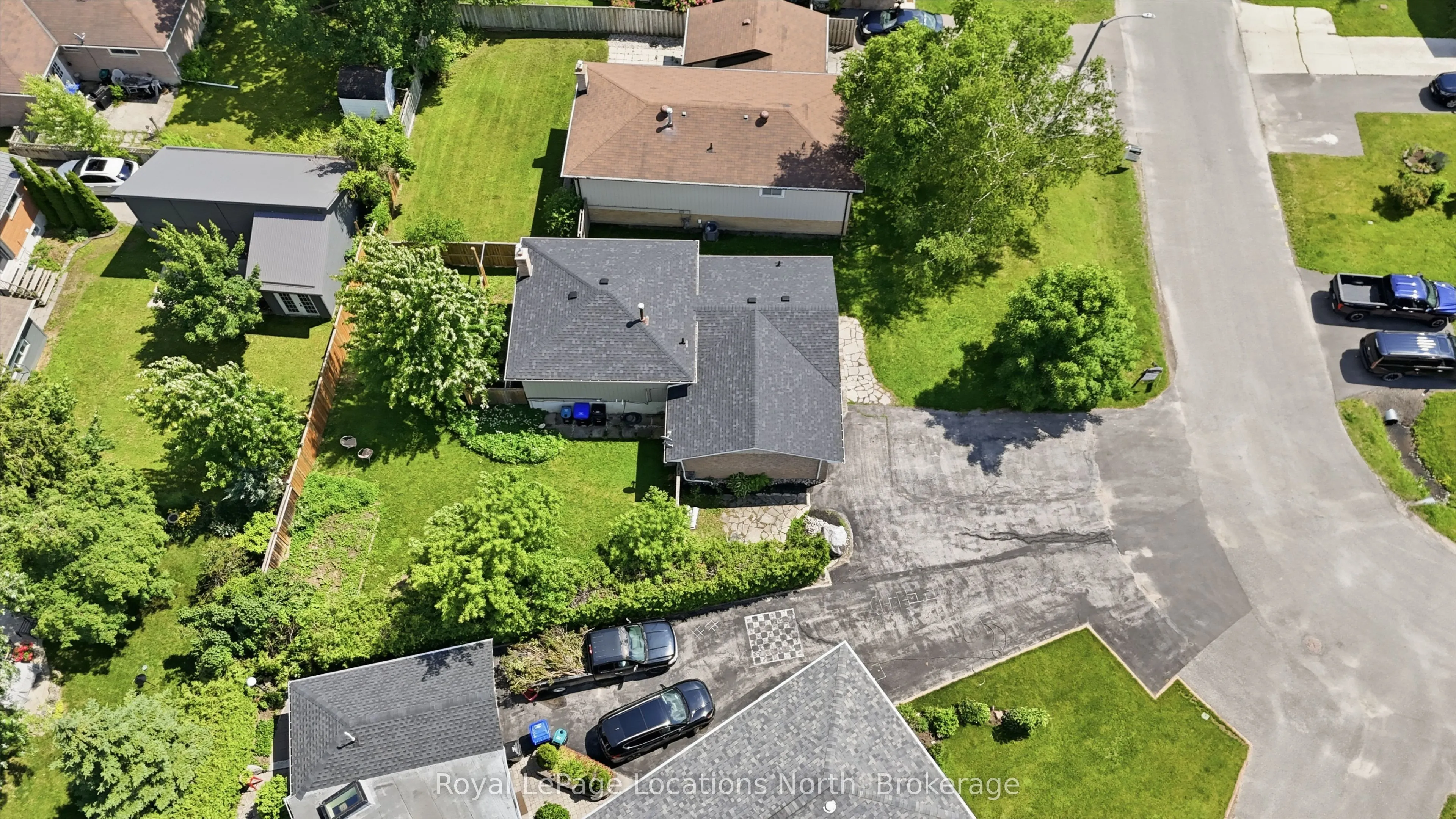 32 Courtice Crescent