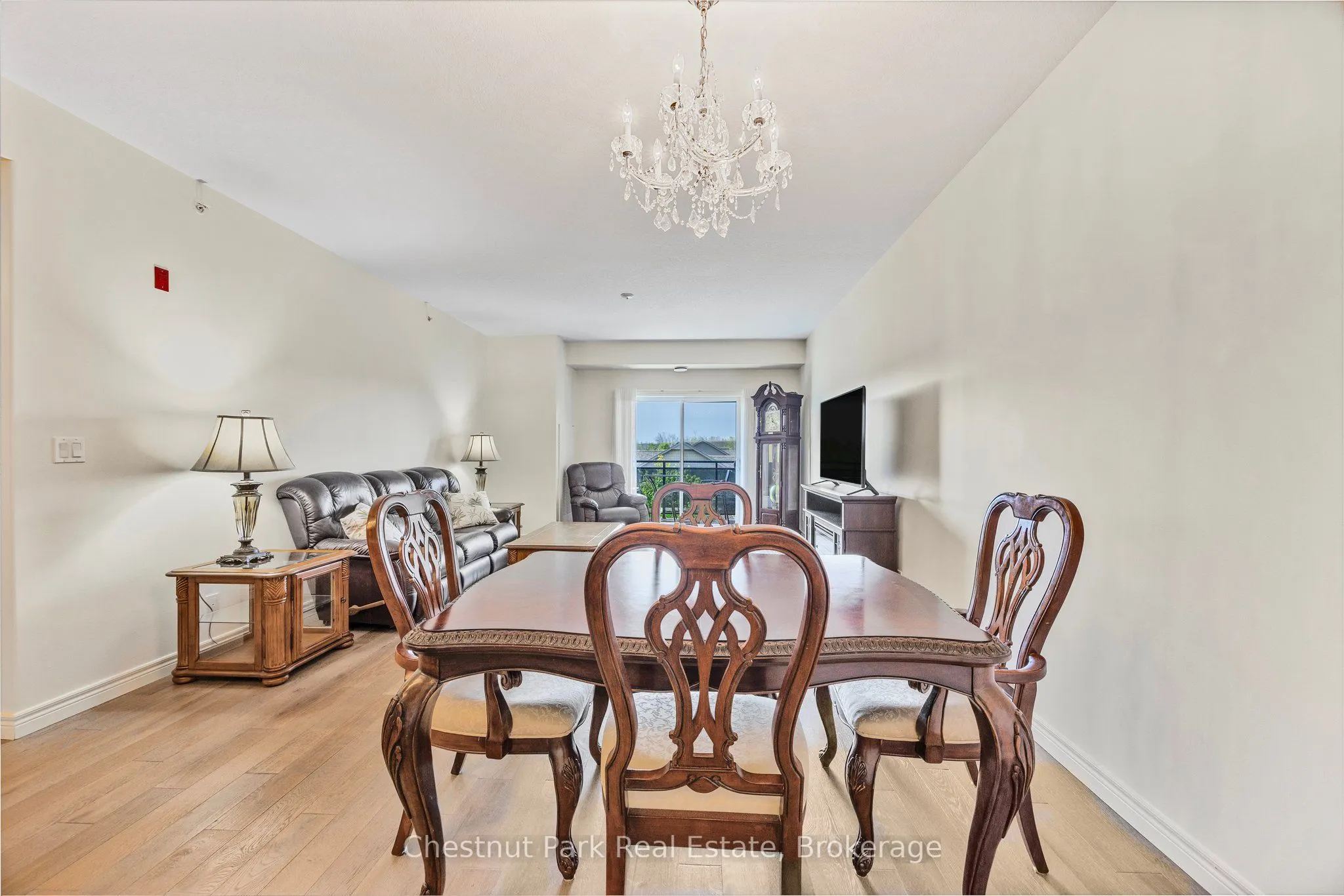 1 Chamberlain Crescent #304