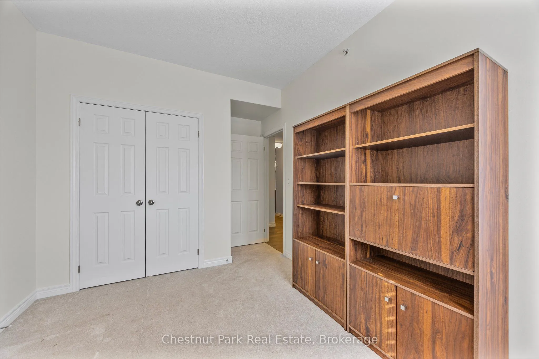 1 Chamberlain Crescent #304