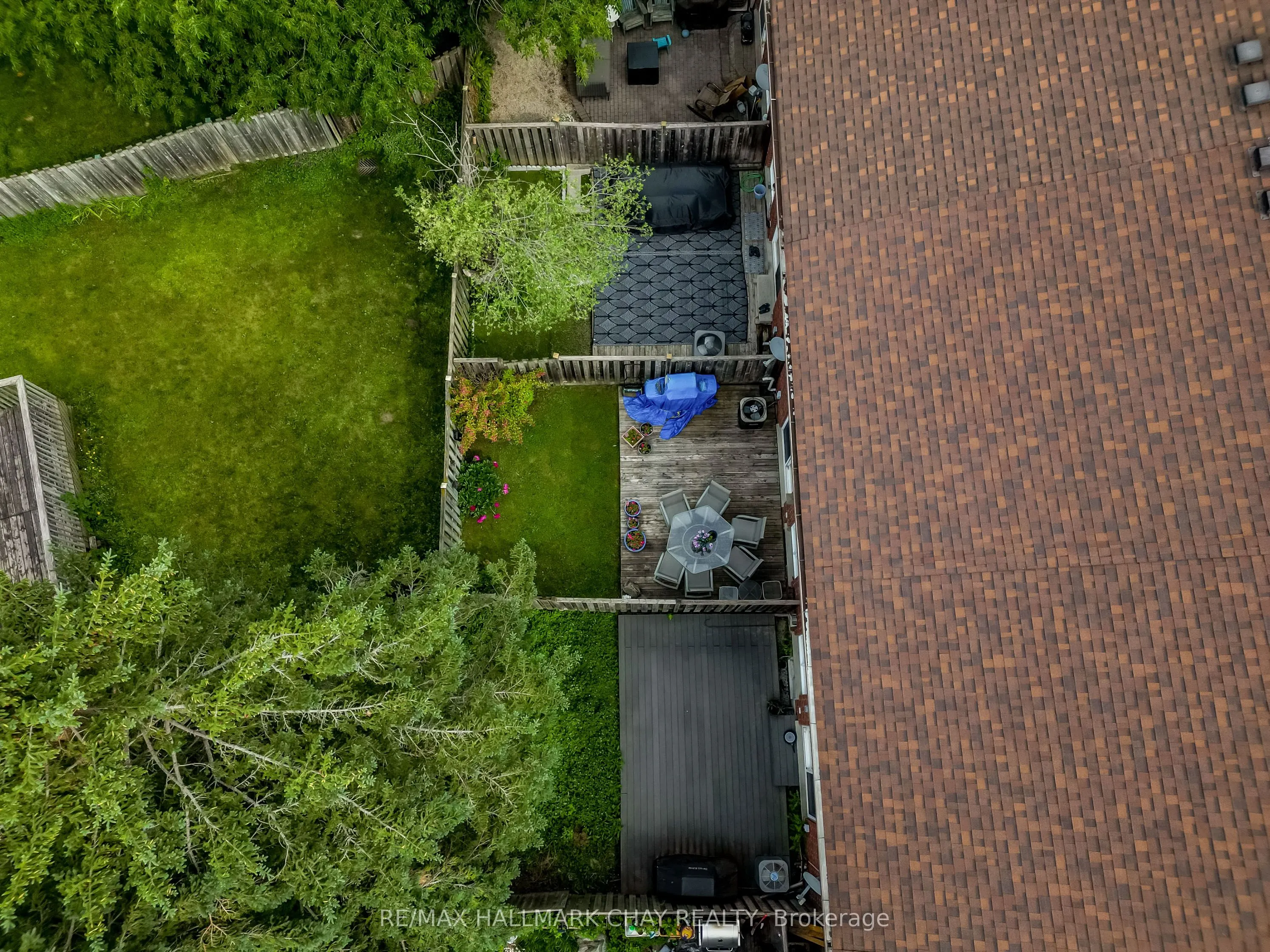 488 Yonge Street #9