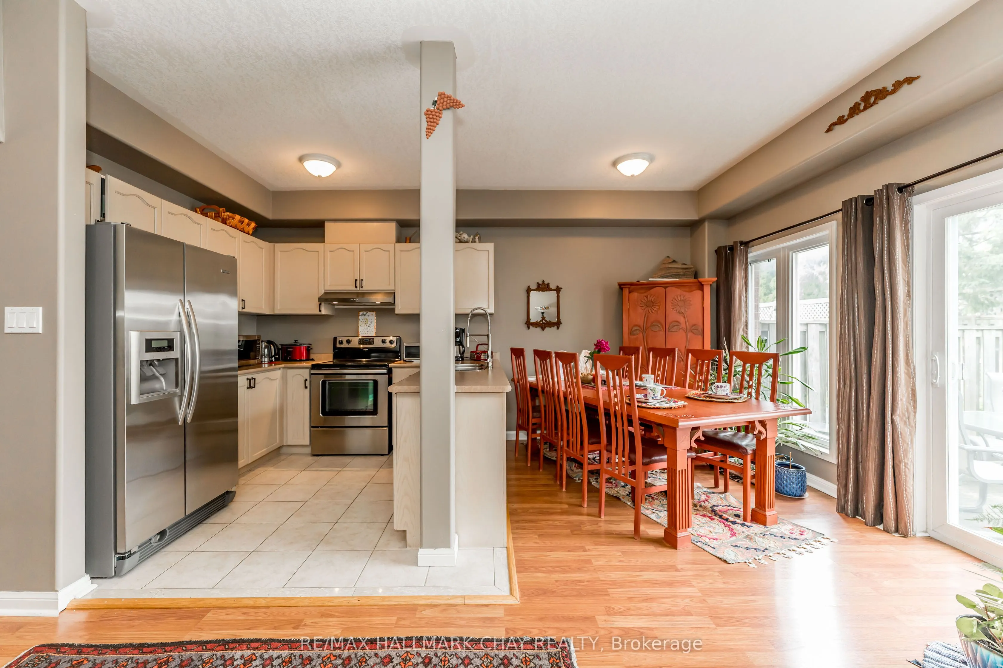 488 Yonge Street #9